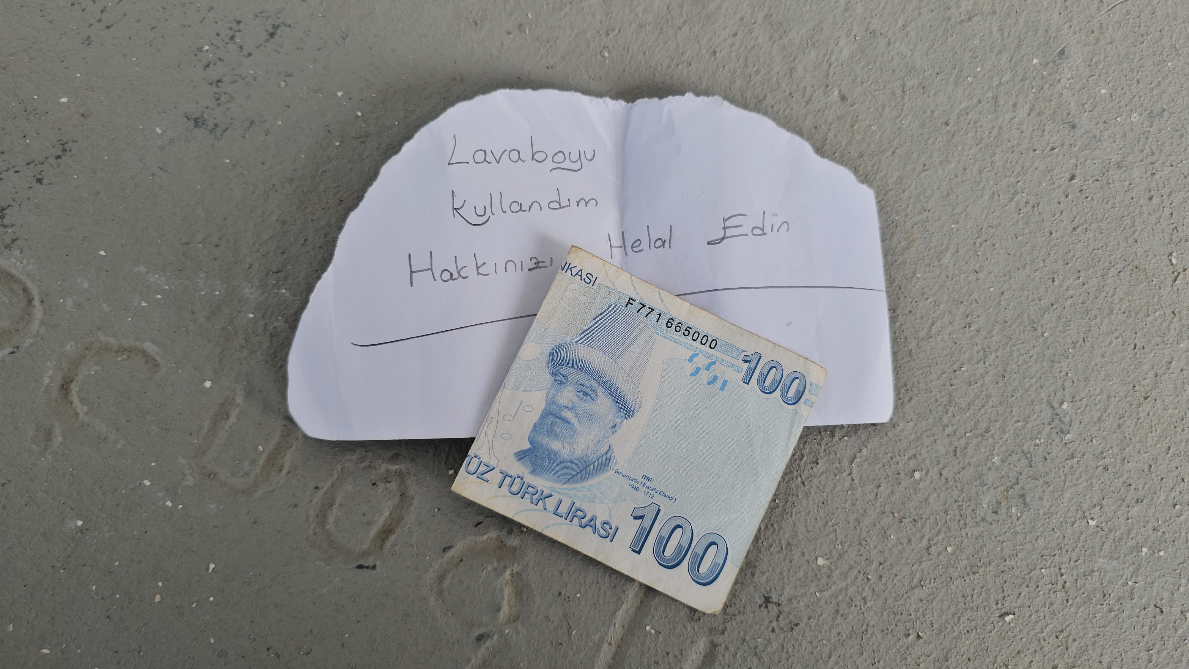 Aydın’da Caminin Tuvaletinde Ilginç Olay (5)