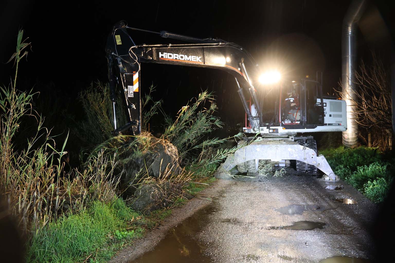 Aydın’da Emirdoğan Çayı Taştı (4)