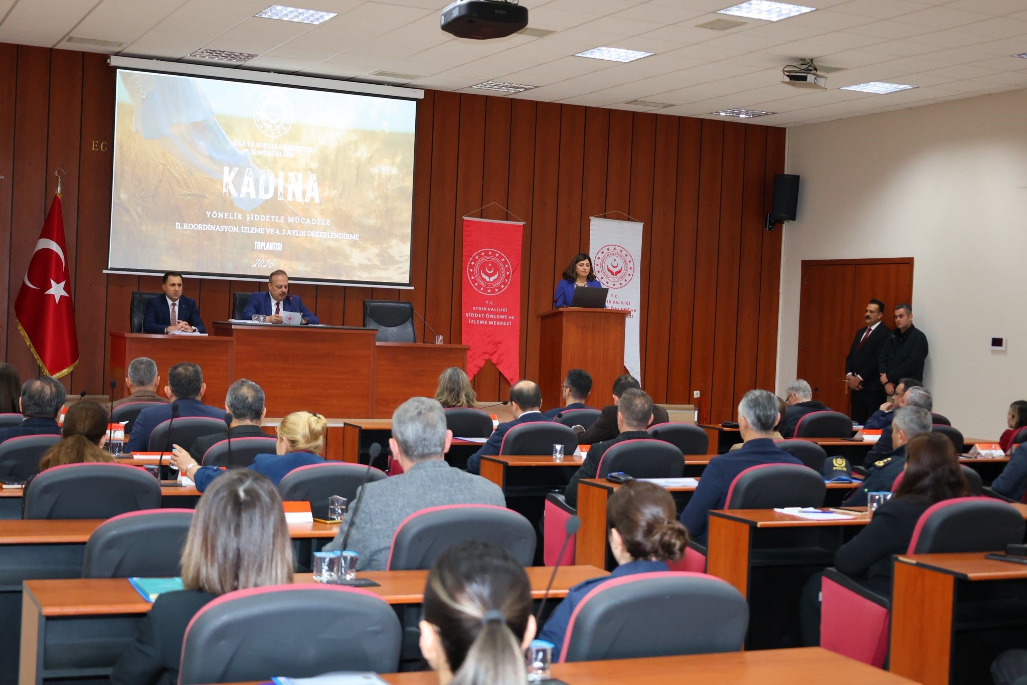 Aydın’da Kadına Yönelik Şiddet Görüşüldü (1)
