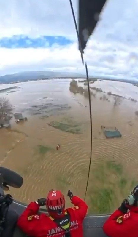 Aydın’da Nefes Kesen Helikopterli Kurtarma (3)