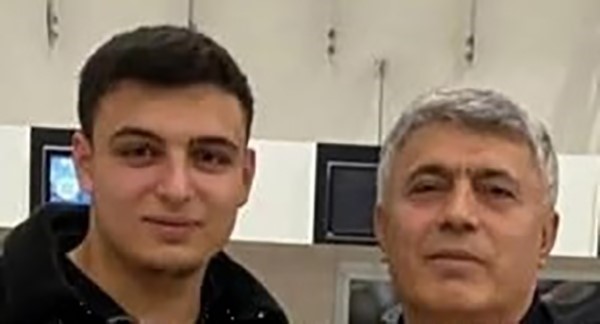 Baba Ve Oğlu Gözyaşlarıyla Uğurlandı (4)