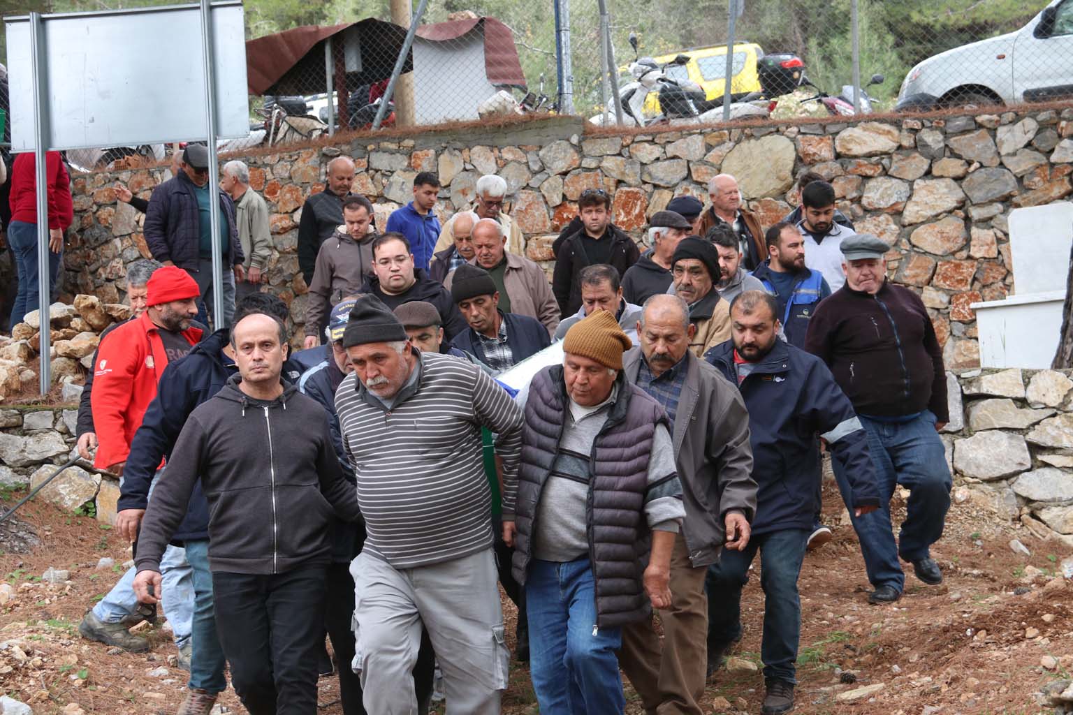 Babaanne Ve 3 Yaşındaki Torunu Toprağa Verildi (3)