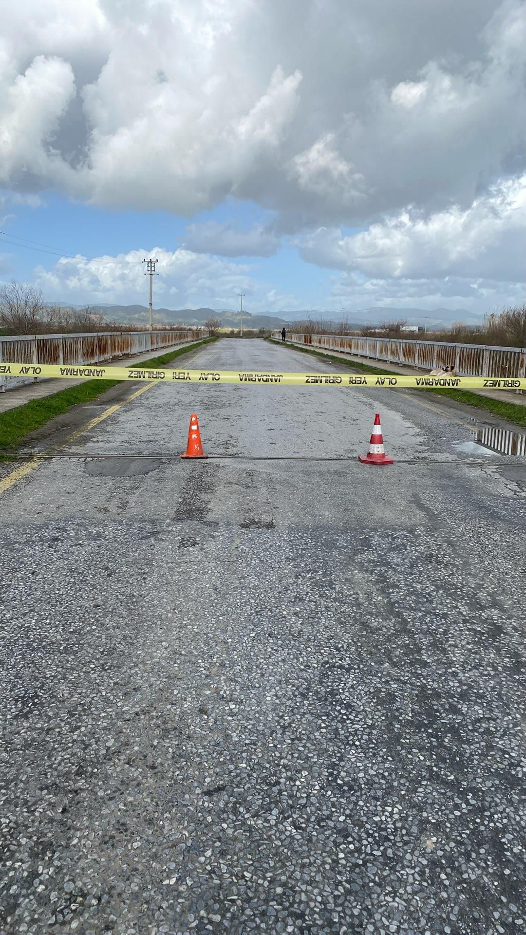 Büyük Menderes Taştı, Koçarlı–Germencik Yolu Ulaşıma Kapandı (1)