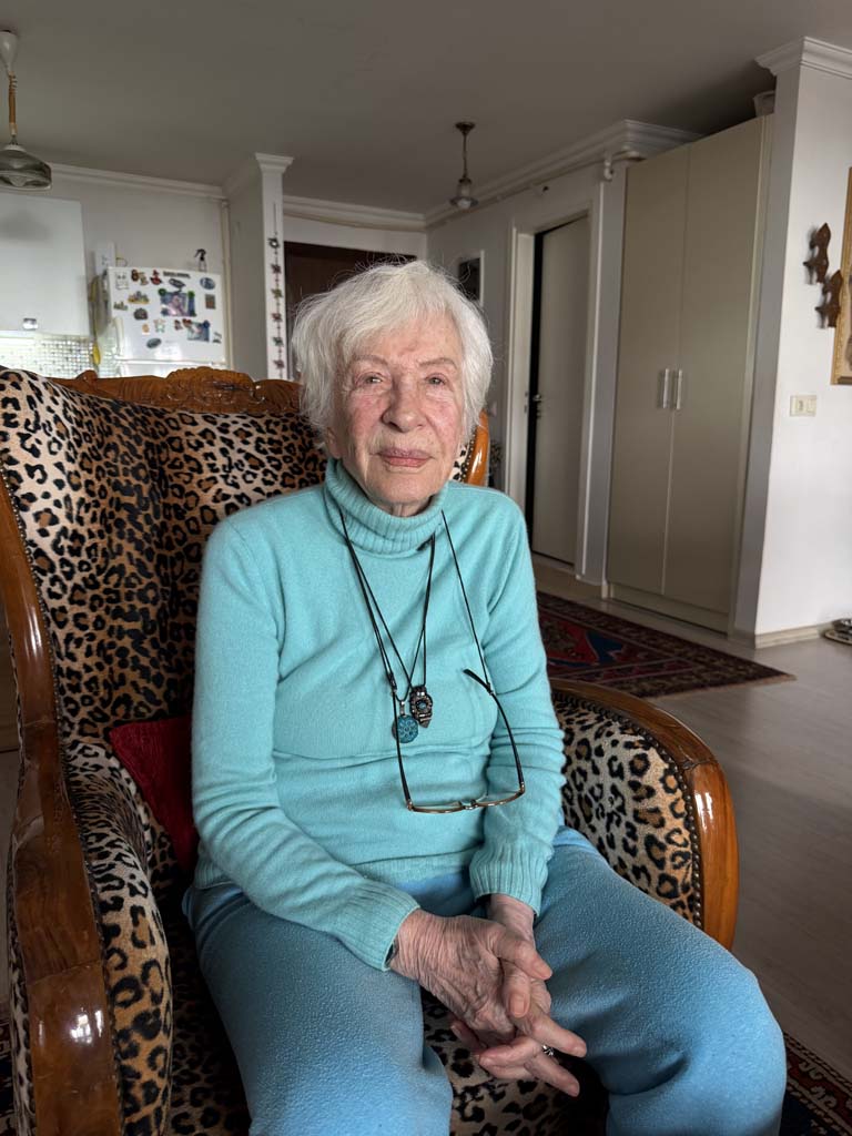 Defne Joy Foster’in Annesi Aydın’dan Seslendi (3)