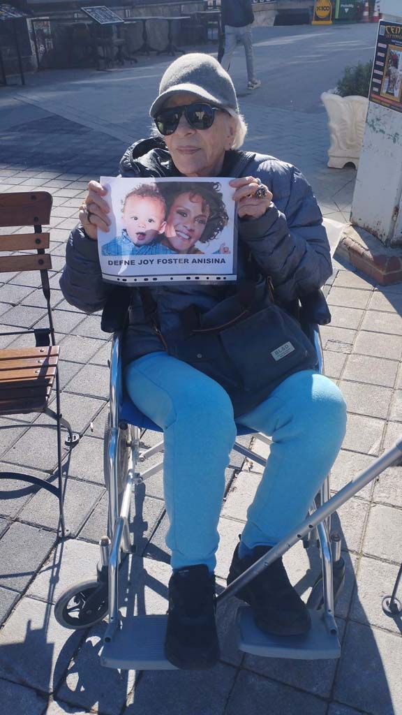 Defne Joy Foster’in Annesi Aydın’dan Seslendi (8)-1