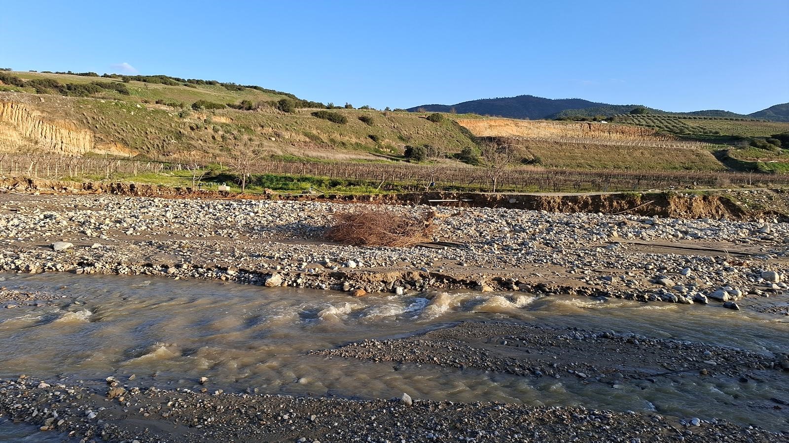 Dere Taştı, Tarım Arazileri Zarar Gördü (2)