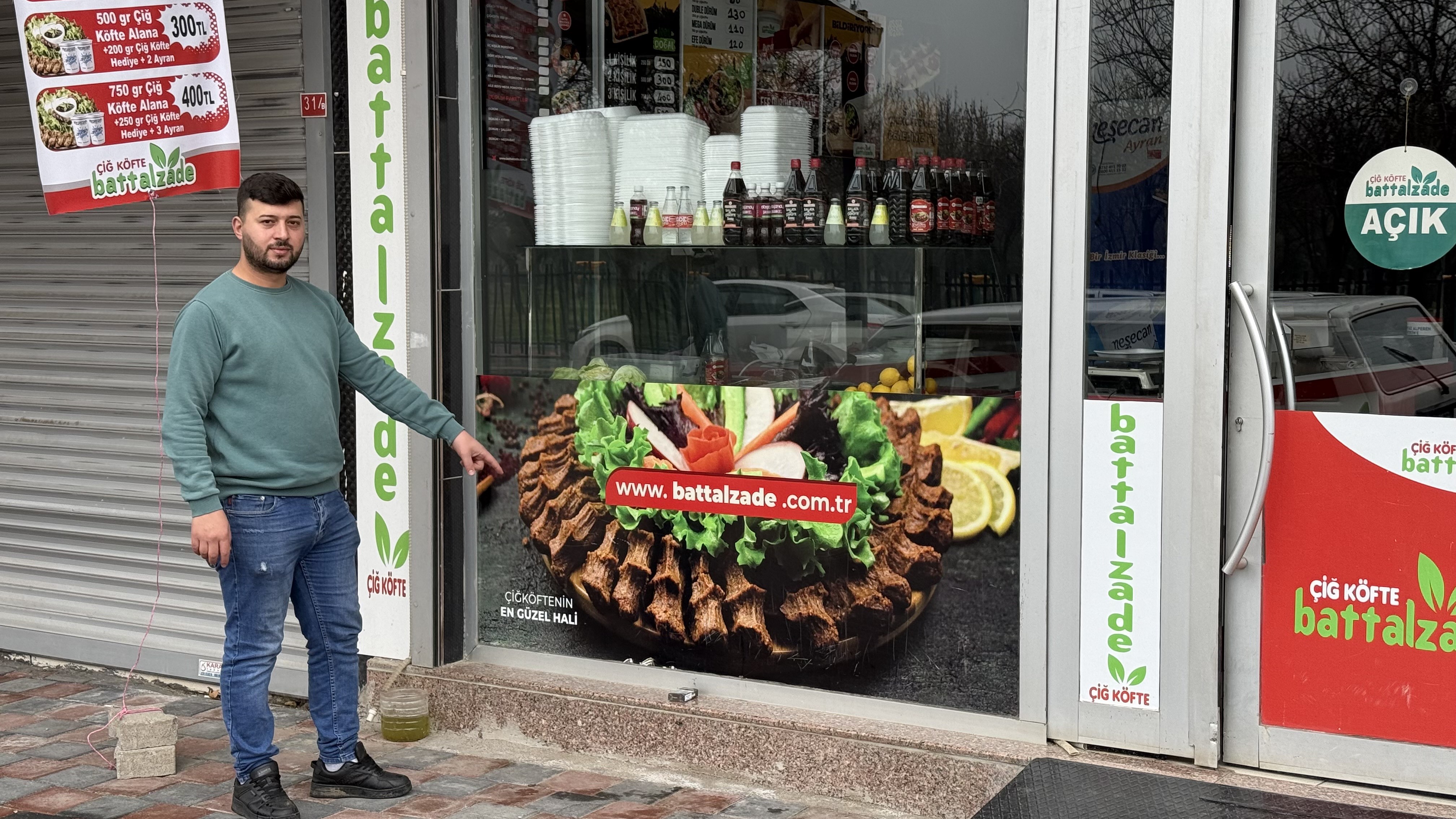 Dükkanın Önündeki Sigara Paketini Çaldı (4)