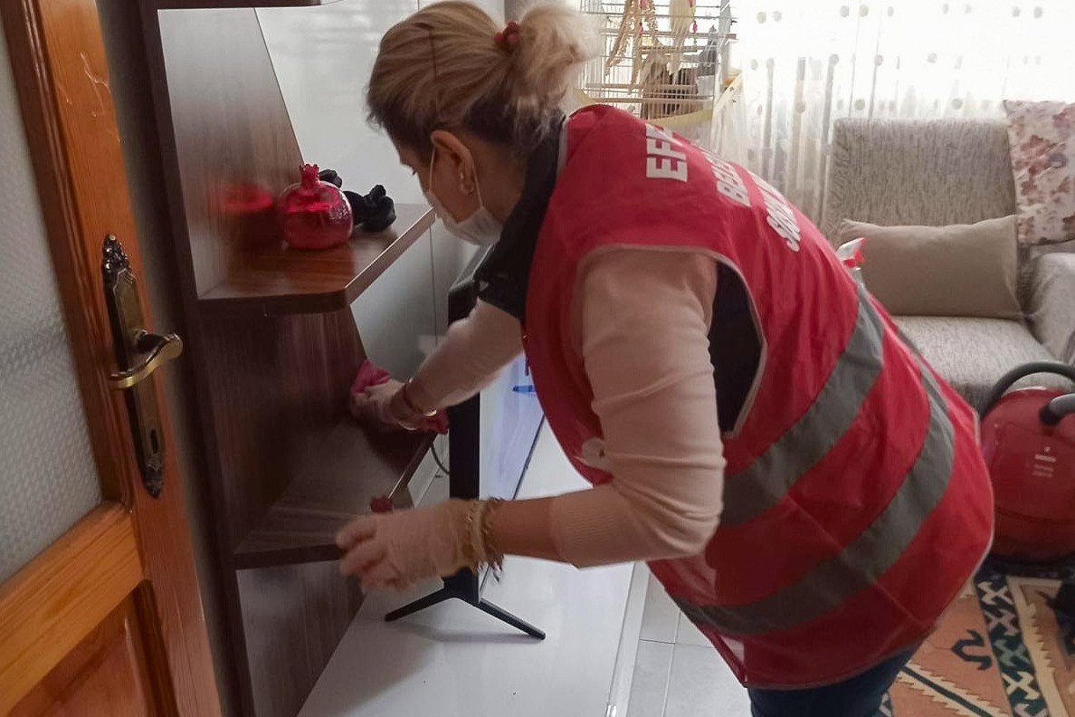 Efeler Belediyesi Evde Bakım Hizmetleri Devam Ediyor (2)