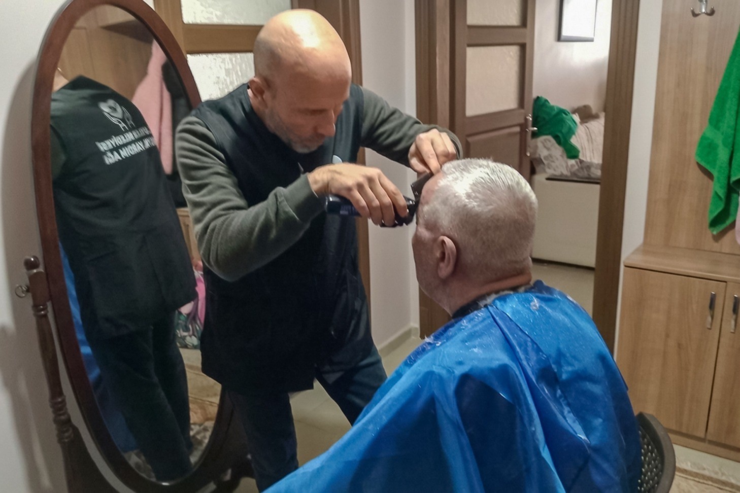 Efeler Belediyesi Evde Bakım Hizmetleri Devam Ediyor (4)