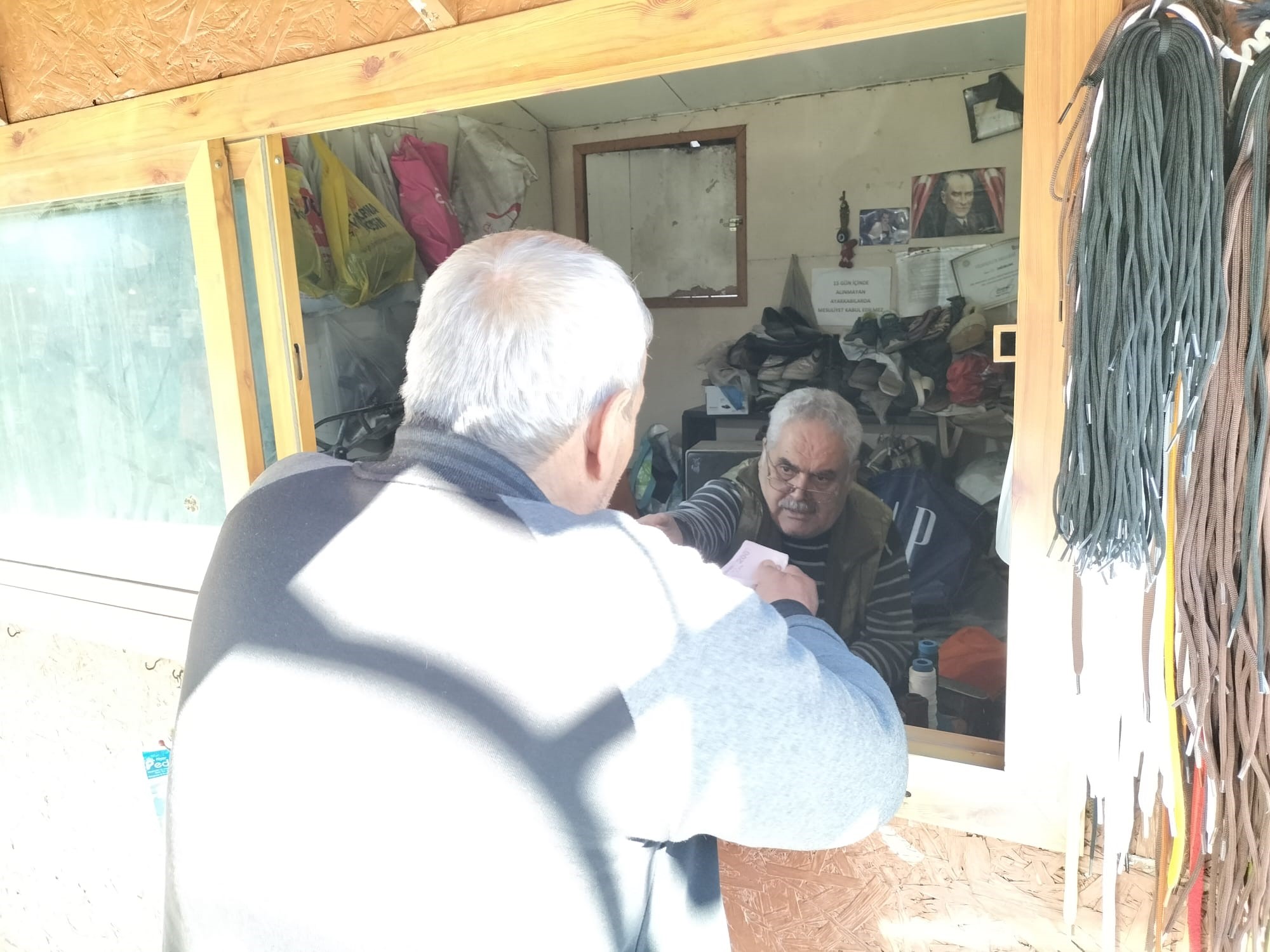 Emekli Oldu Ama Mesleğini Bırakamadı (3)