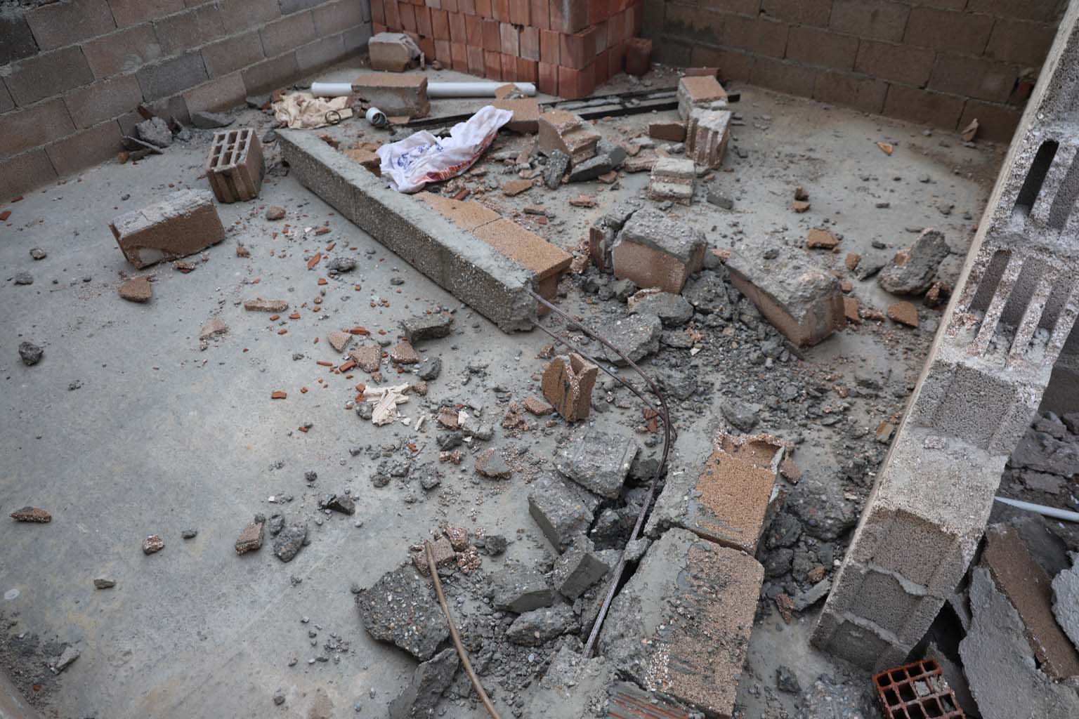 Fırtına Aydın Köşk’ü Yıktı Geçti (12)