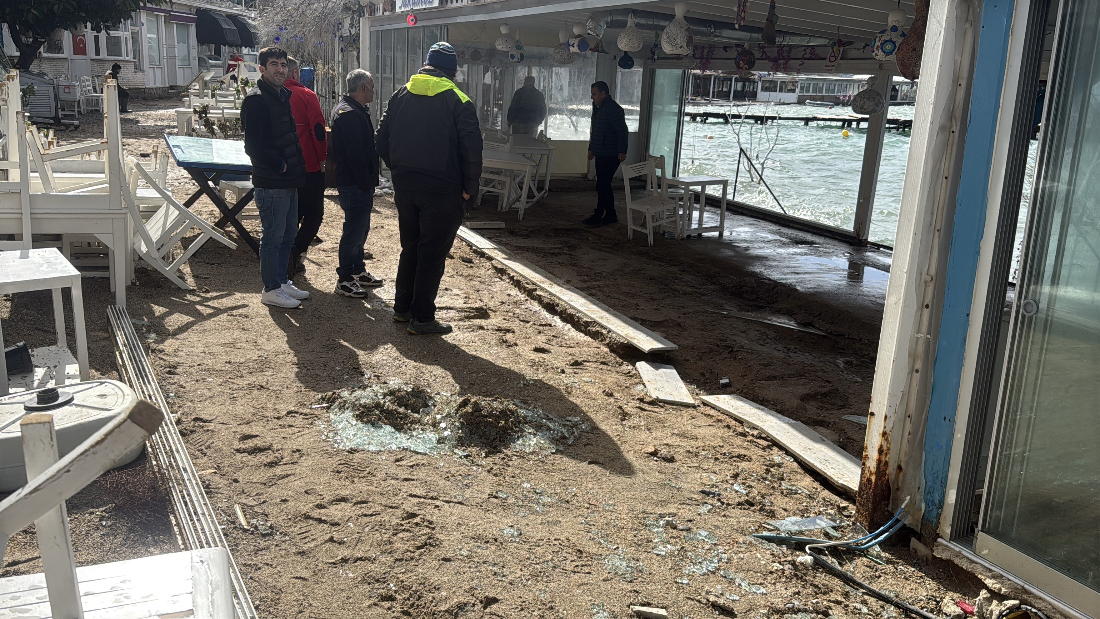 Fırtına Işletmeleri Yerle Bir Etti (1)