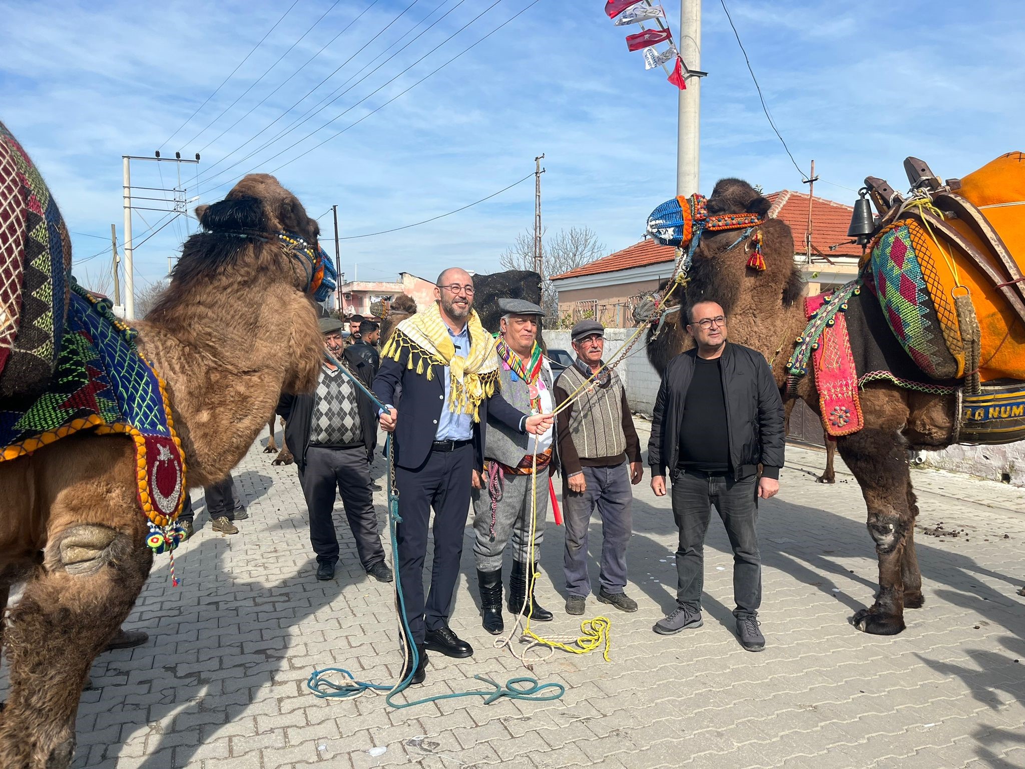 Germencik’te Deve Heykeli Açıldı (3)