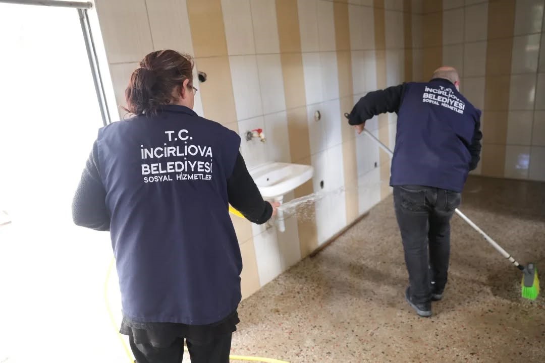 İncirliova Belediyesi’nden Camilerde Ramazan Temizliği (5)