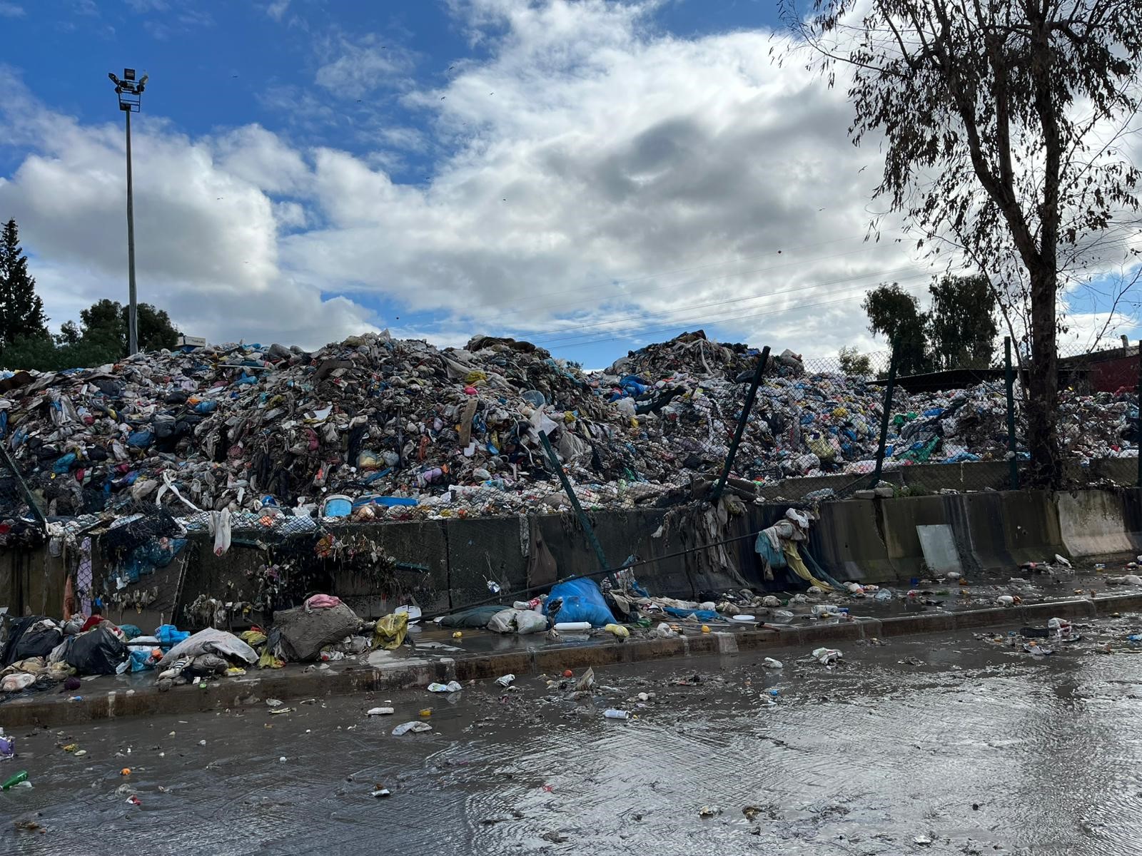 İzmir Çöplüğe Döndü (4)