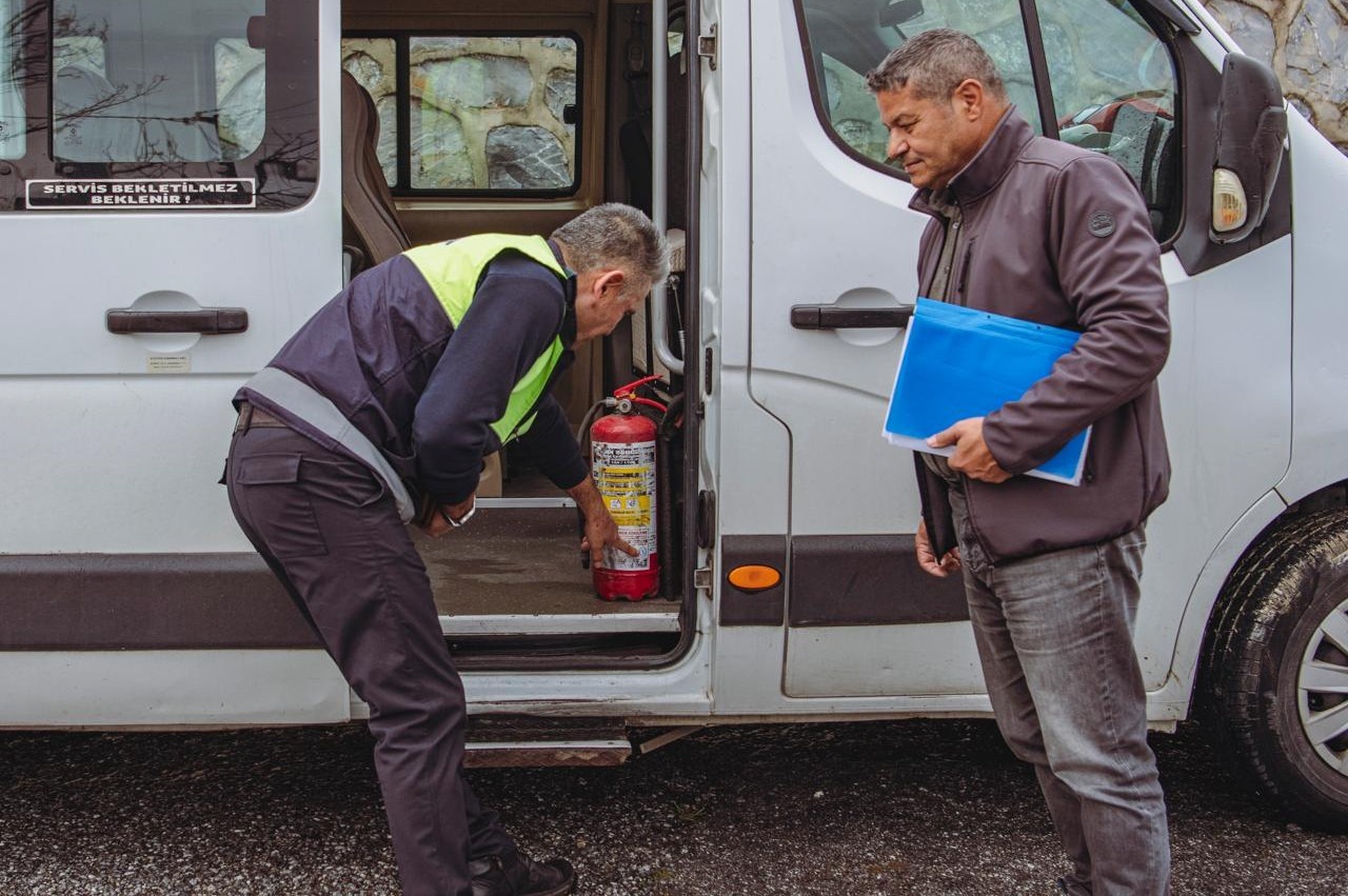 Kuşadası’nda Okul Servisleri Denetlendi (3)