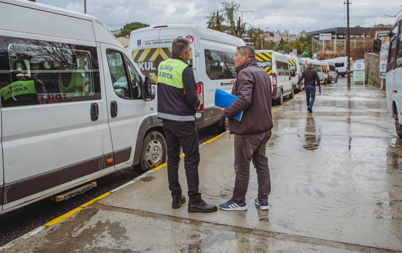 Kuşadası’nda Okul Servisleri Denetlendi (5)