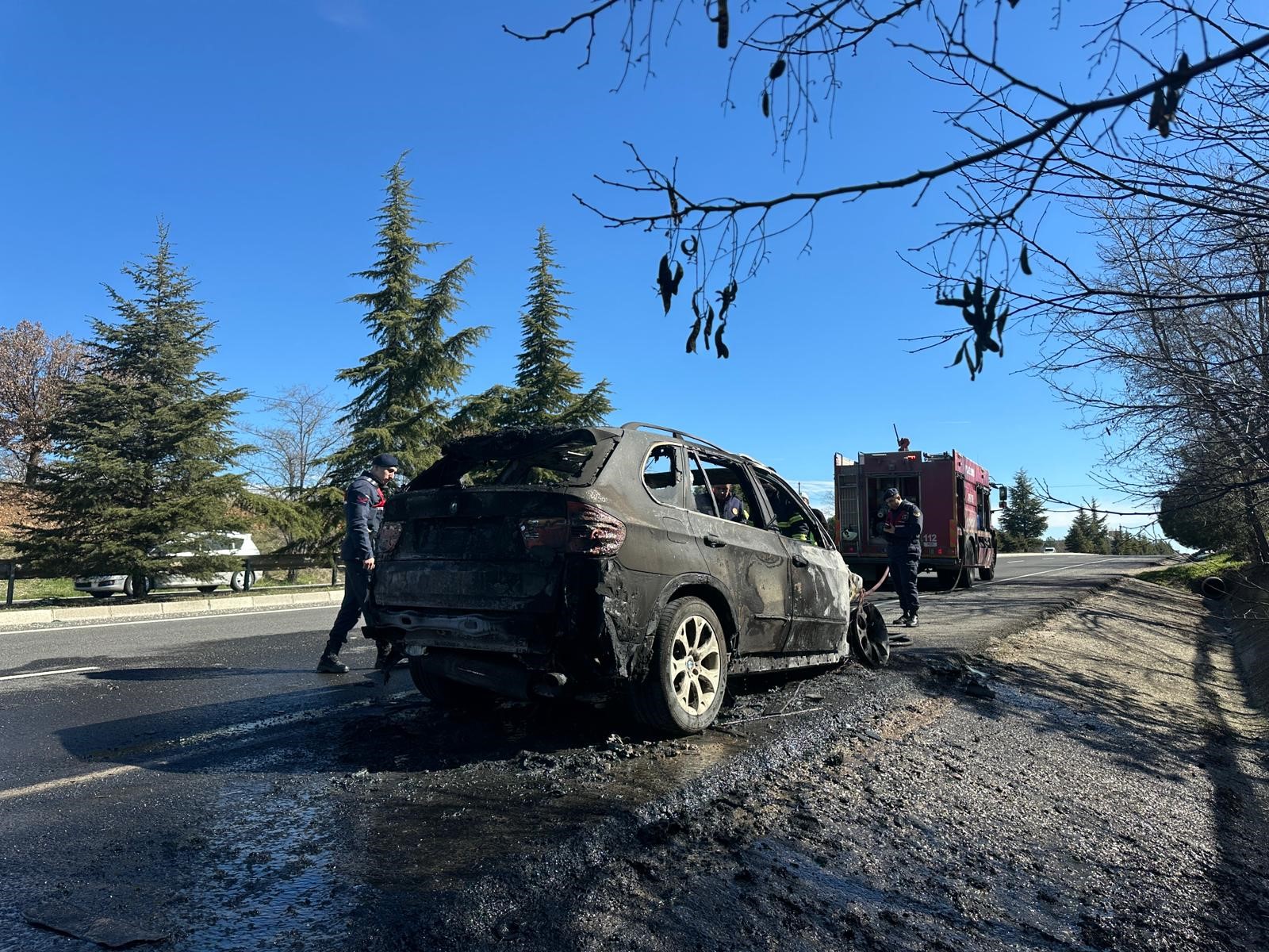 Lüks Araba Küle Döndü (3)