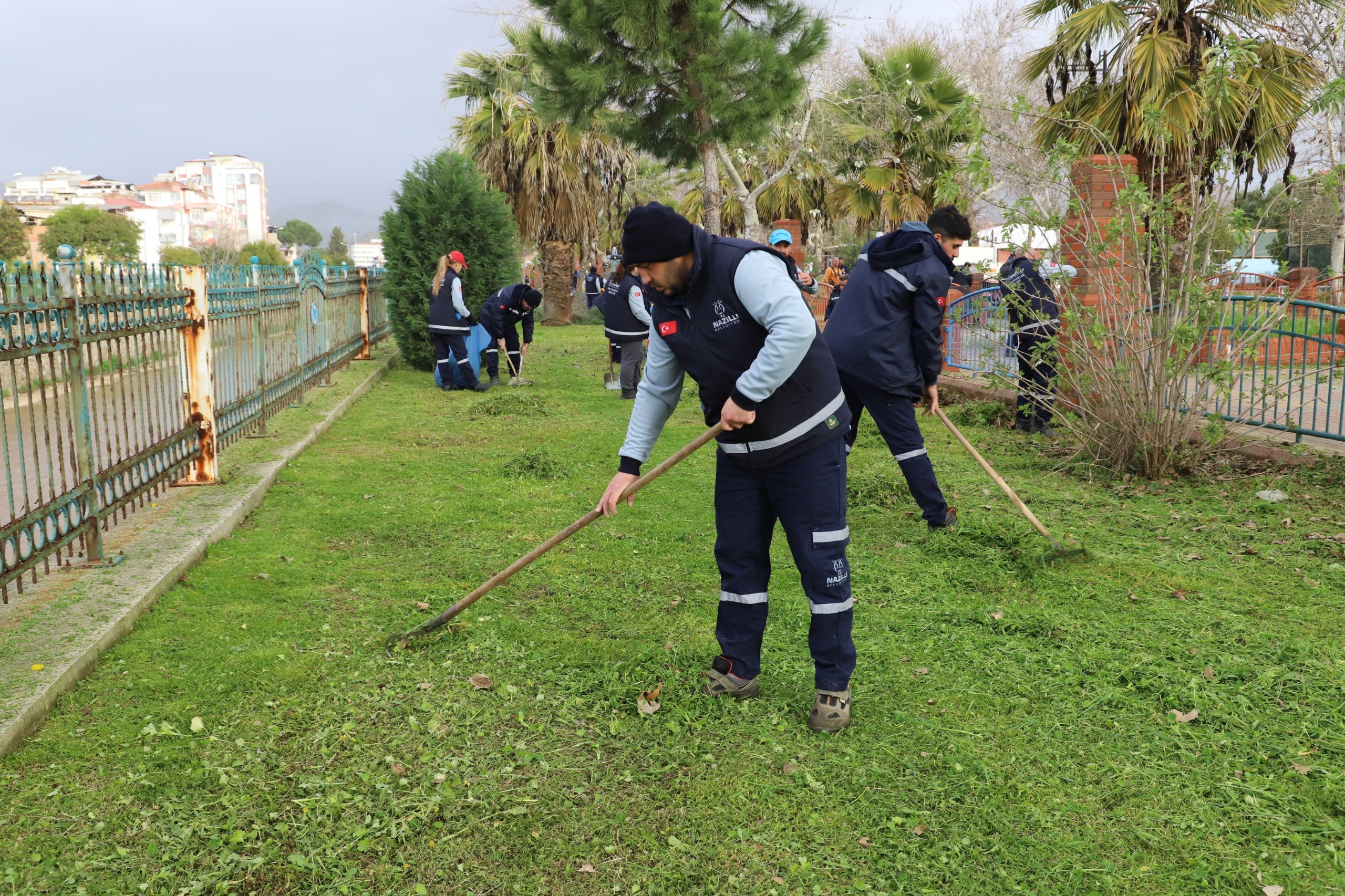Nazilli Belediyesi Yürüyüş Yollarını Bakıma Aldı (5)