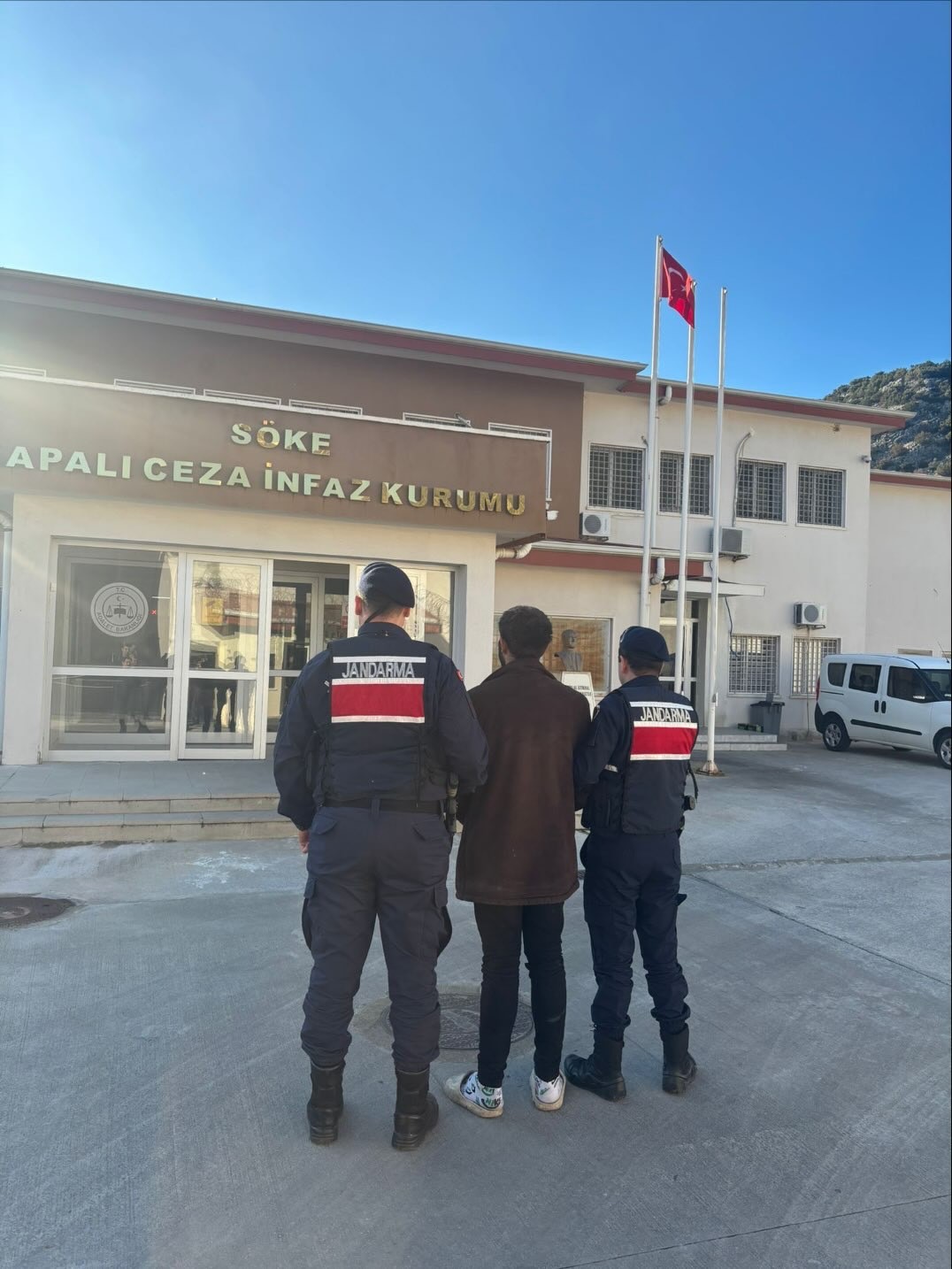 Söke Ve Kuşadası’nda Operasyon (3)