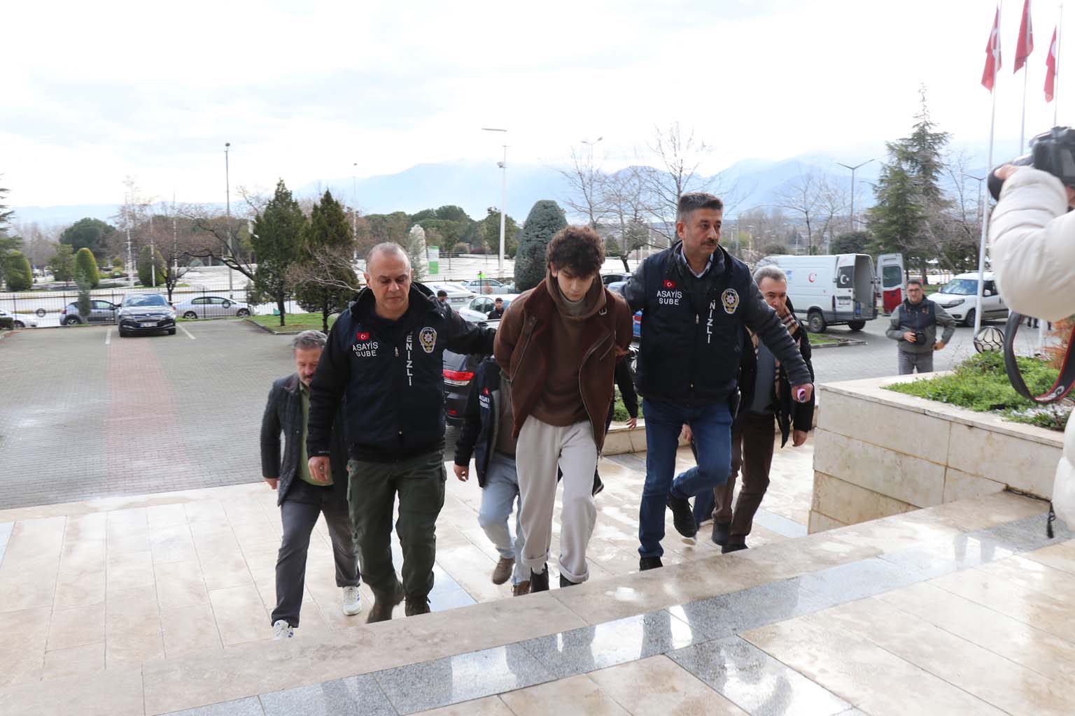 Sosyal Medyada Tanıştığı 3 Çocuk Babası Mobilya Ustasını Öldürdü (5)