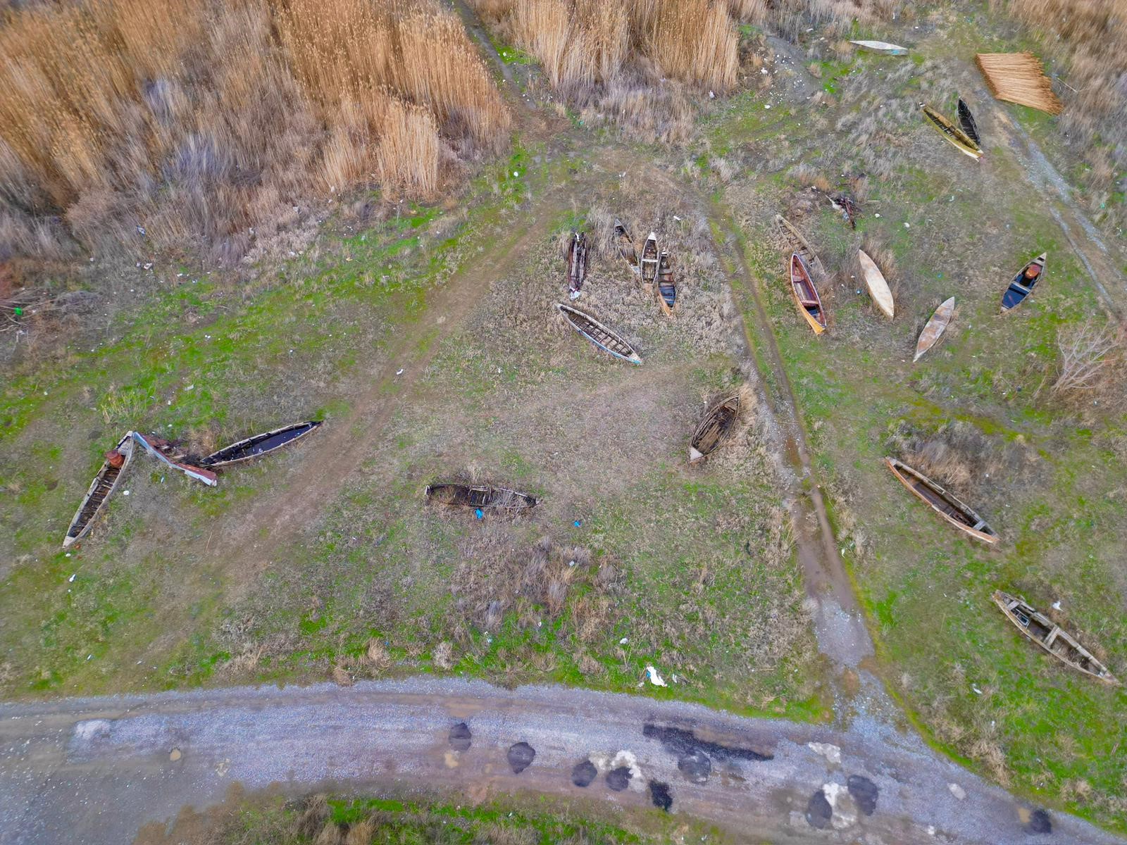 Sular Çekildi, Kayıklar Karaya Oturdu (2)