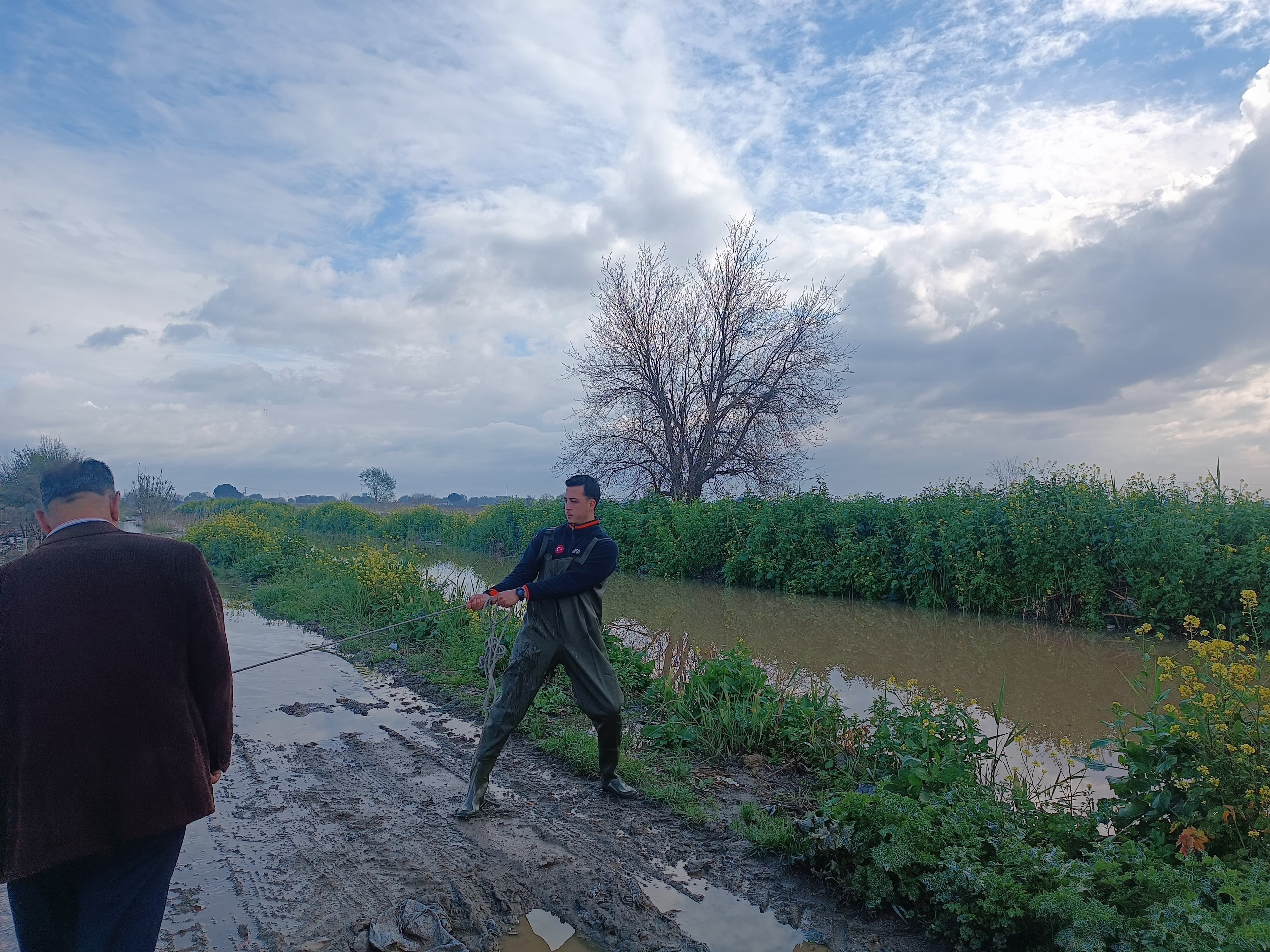 10 Kişi Mahsur Kaldı! Ekipler Zamanla Yarıştı (2)