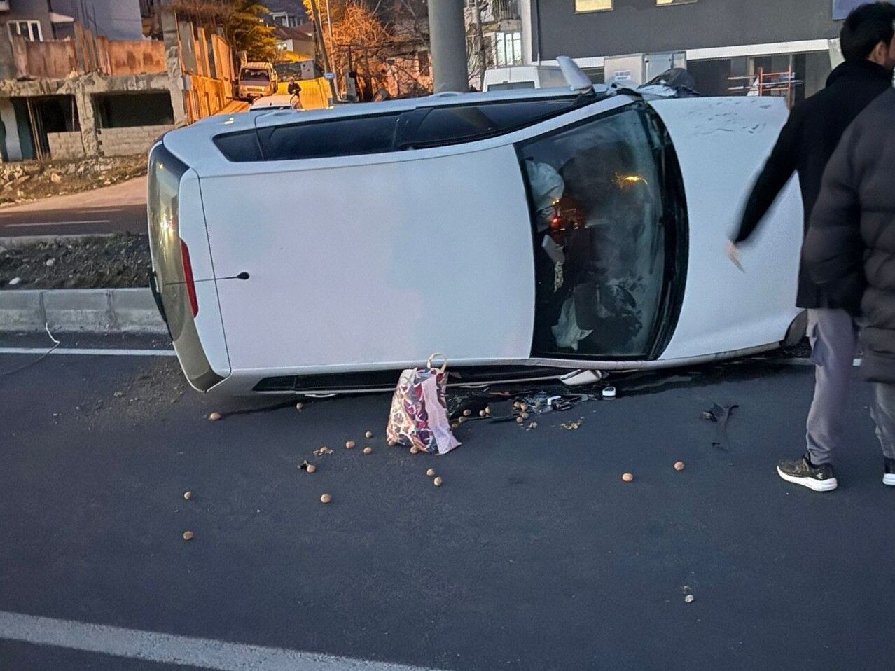 2 Araç Takla Attı (2)