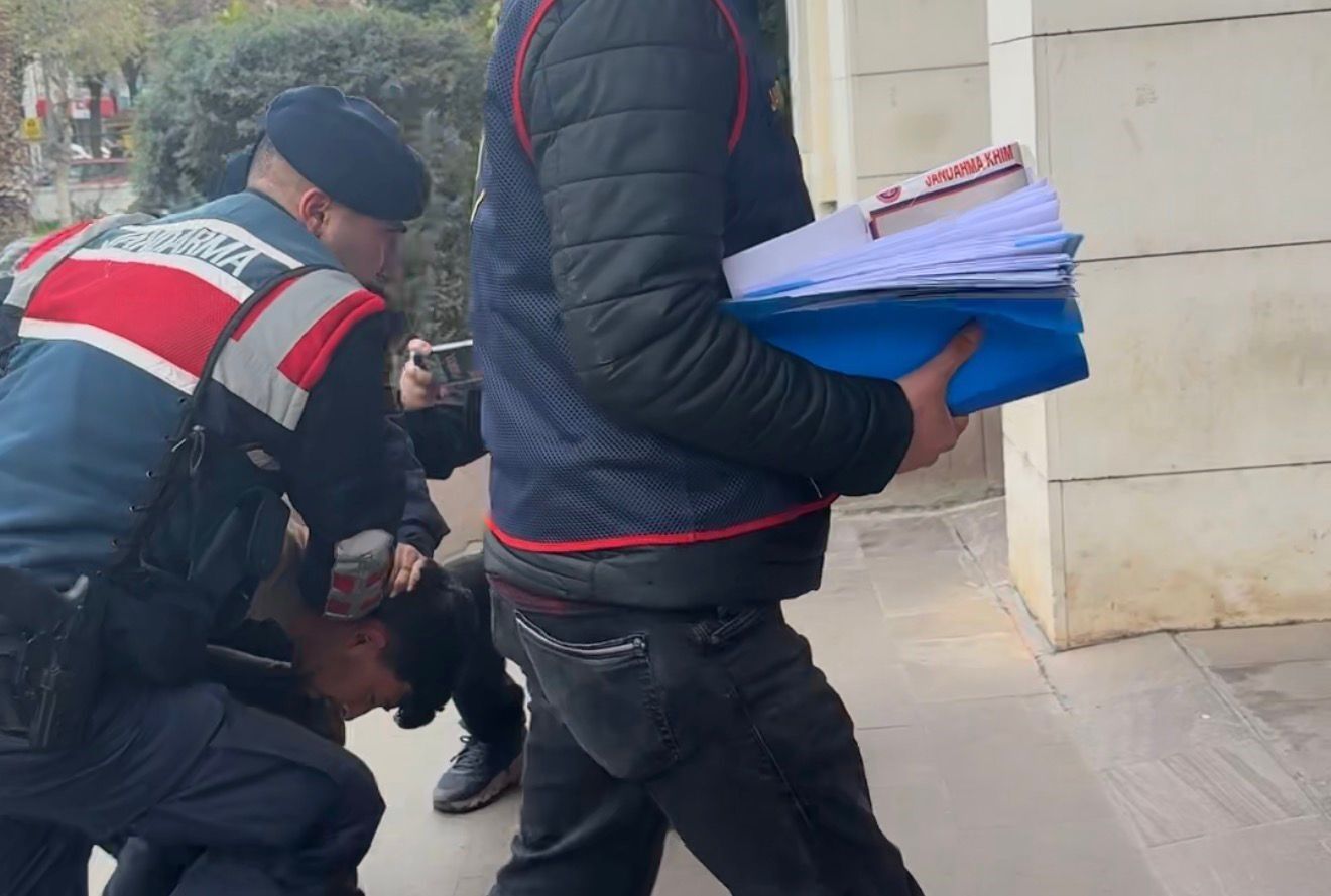 4 Aile Ferdini Öldüren Şüpheli Adliyeye Sevk Edildi (3)