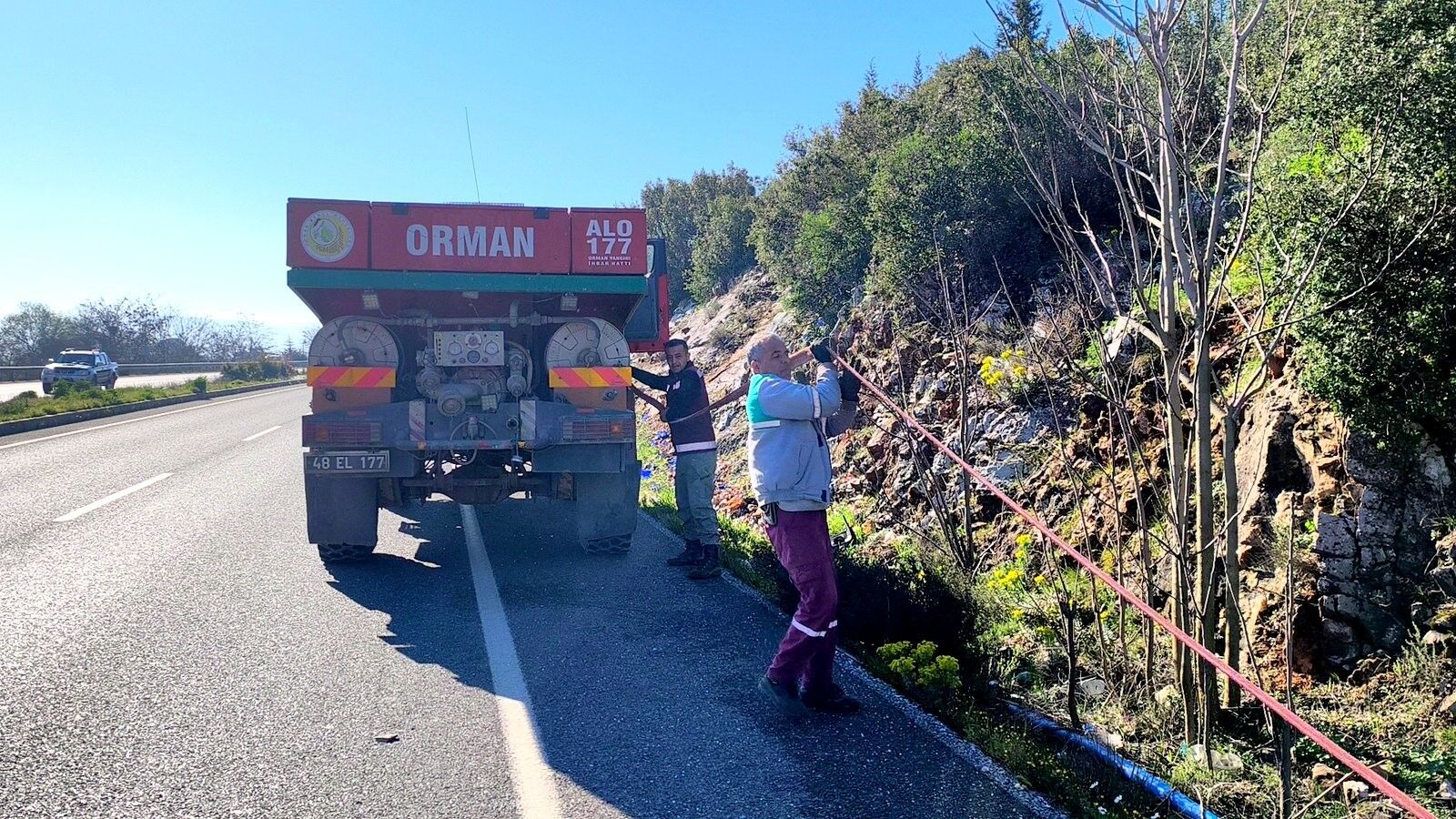 Alev Alan Araçta Can Pazarı (4)