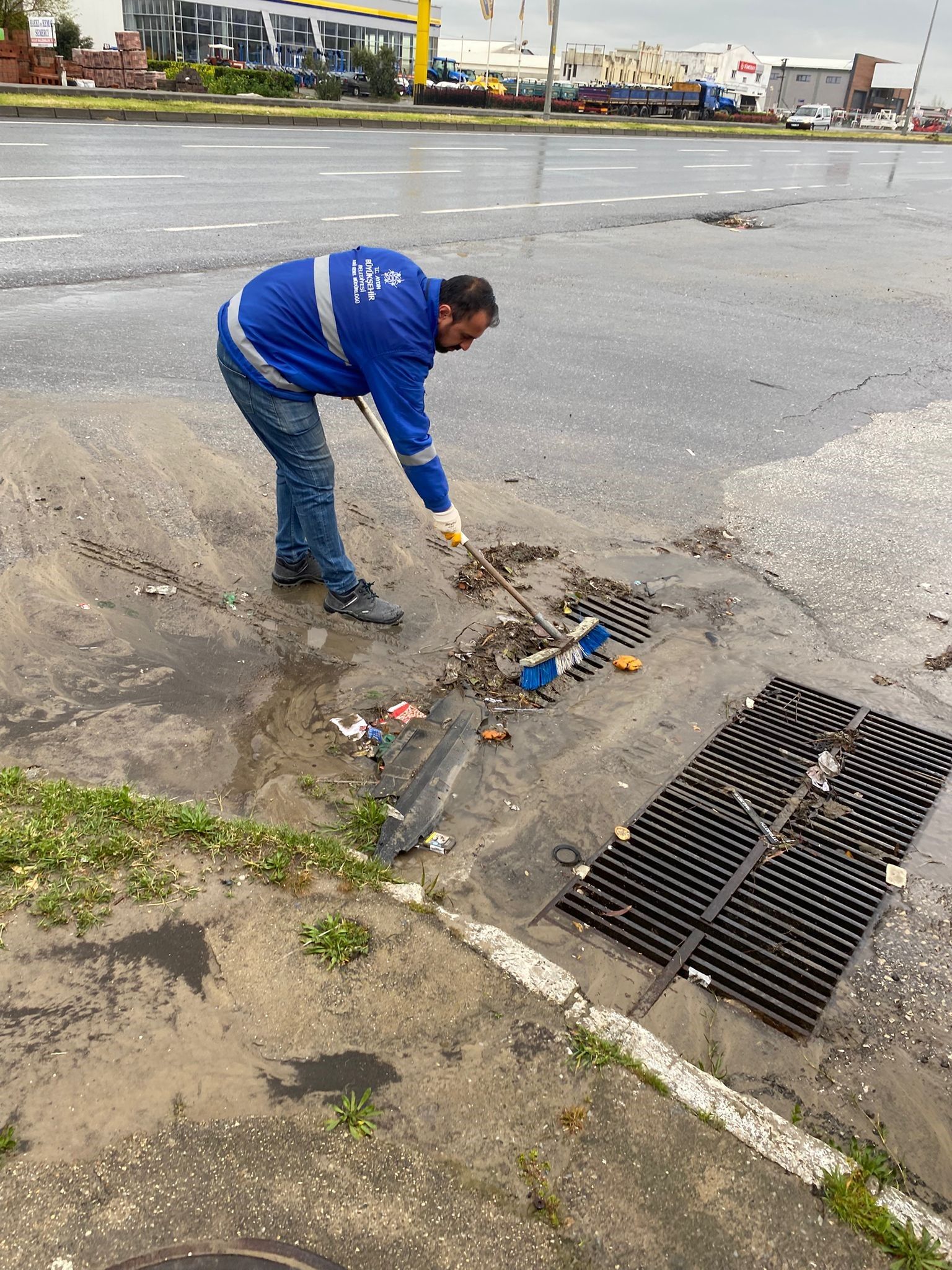 Aydın Büyükşehir Belediyesi Ve Aski̇ Ekipleri Yağışa Karşı Teyakkuzda (2)