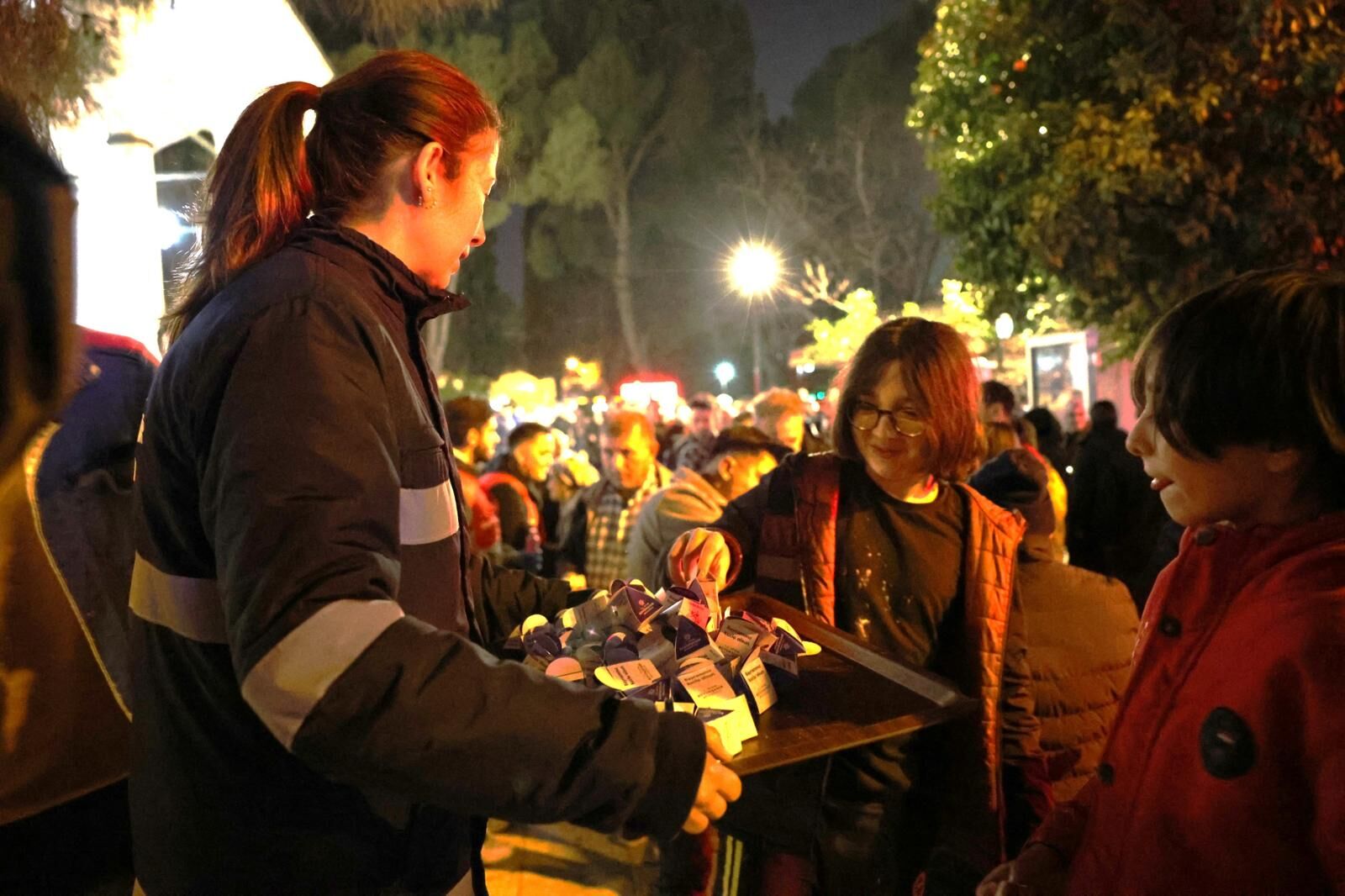 Aydın Büyükşehir Belediyesi’nden Kadir Gecesi’nde Lokum Ikramı (3)