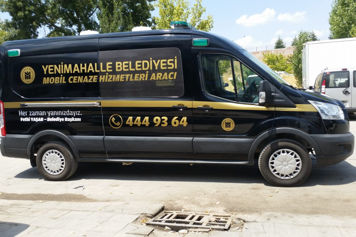 Aydın Büyükşehir’i Eleştirecek Bir Şey Bulamayınca Şimdi De Cenaze Arabasının Rengine Sardılar (5)