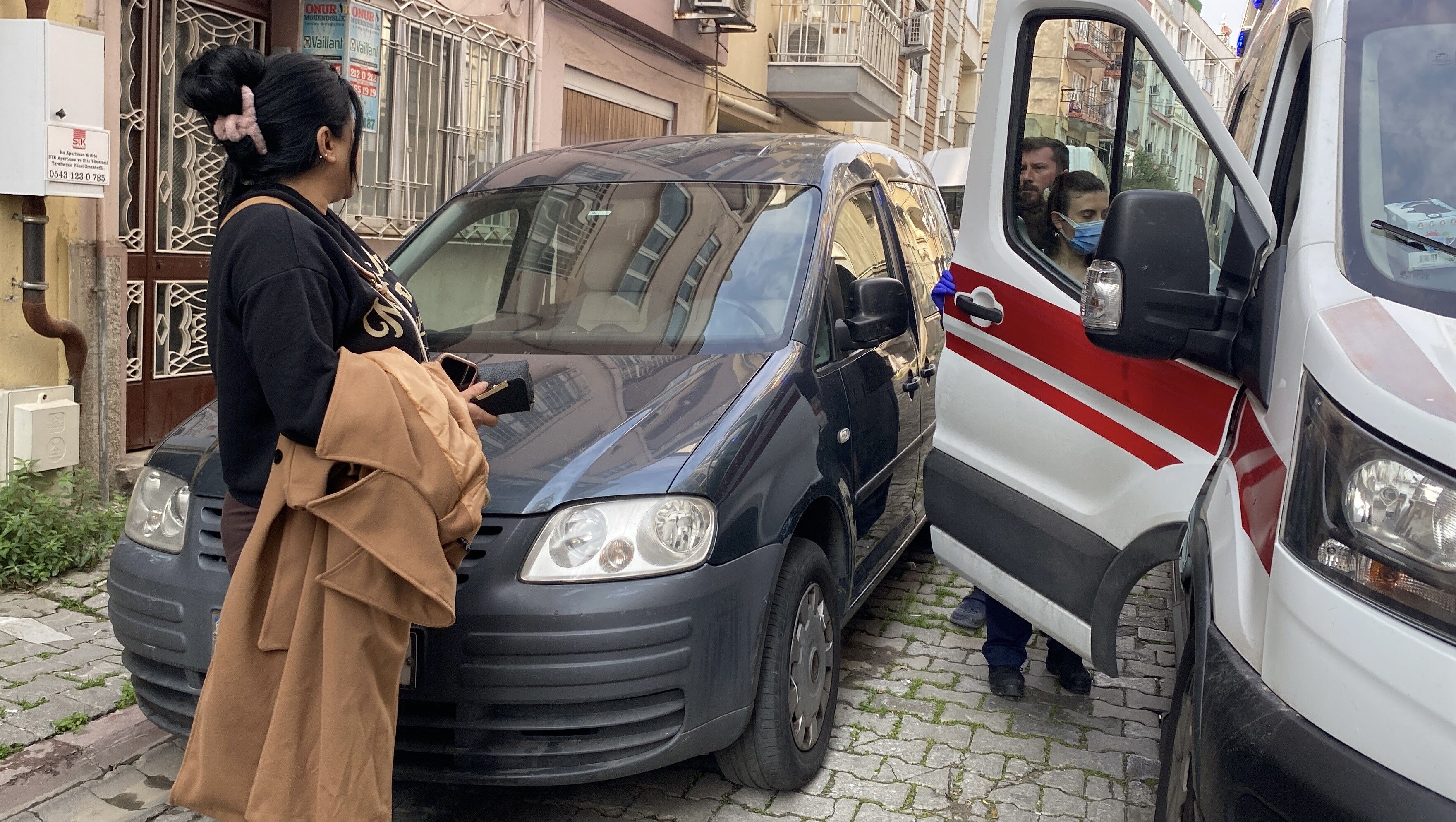 Aydın’da Ekipler Mahsur Kalanları Kurtardı (8)