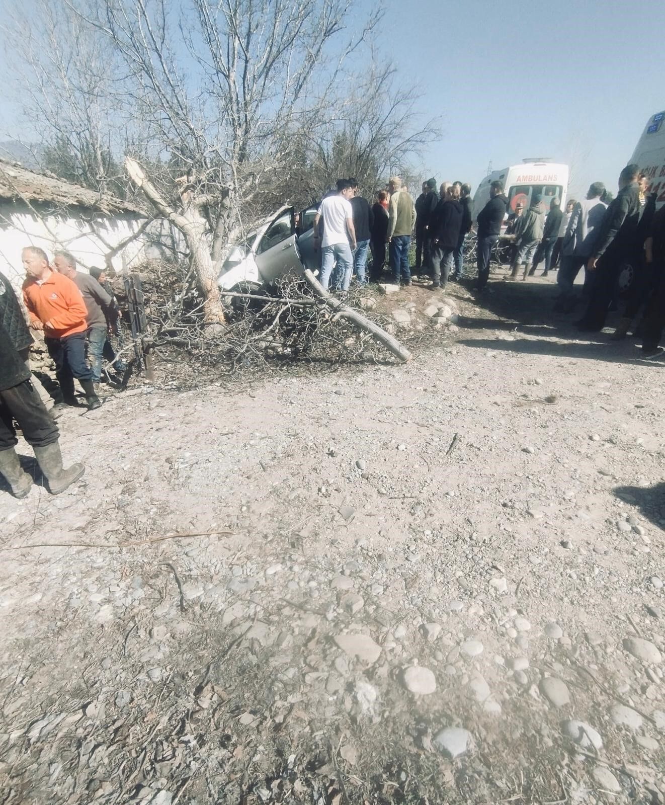 Aydın’da Feci Kaza 2 Ölü, 1 Ağır Yaralı (5)