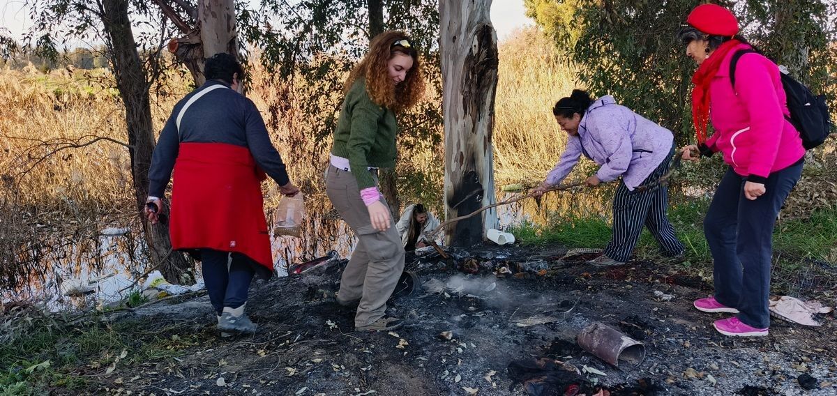 Aydın’daki Yangını Yürüyüş Yapan Vatandaşlar Söndürdü (1)