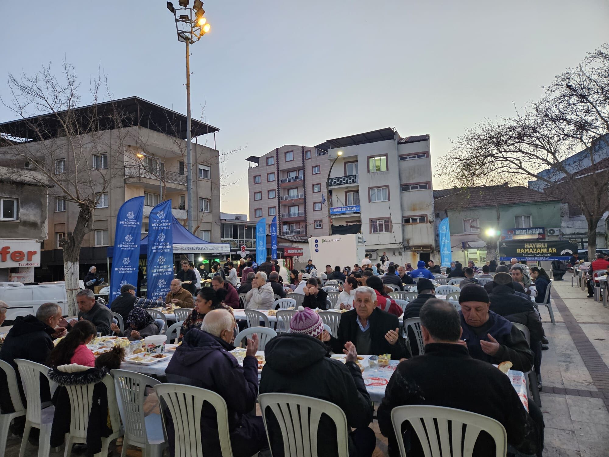 Başkan Çerçioğlu Aydın’ın Dört Bir Yanında Vatandaşları Iftar Sofraları Ile Buluşturmayı Sürdürüyor (12)