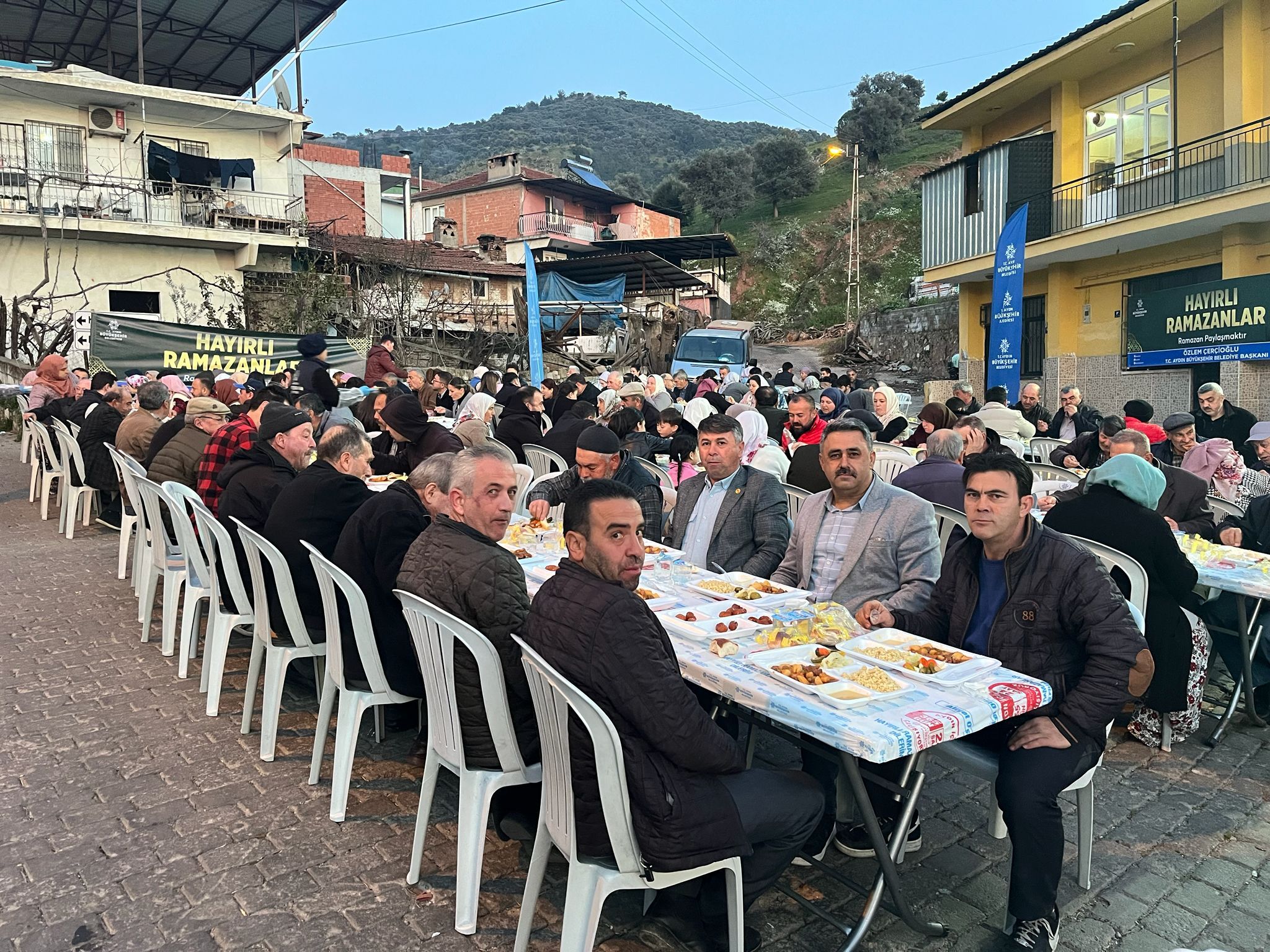 Başkan Çerçioğlu Aydın’ın Dört Bir Yanında Vatandaşları Iftar Sofraları Ile Buluşturmayı Sürdürüyor (9)