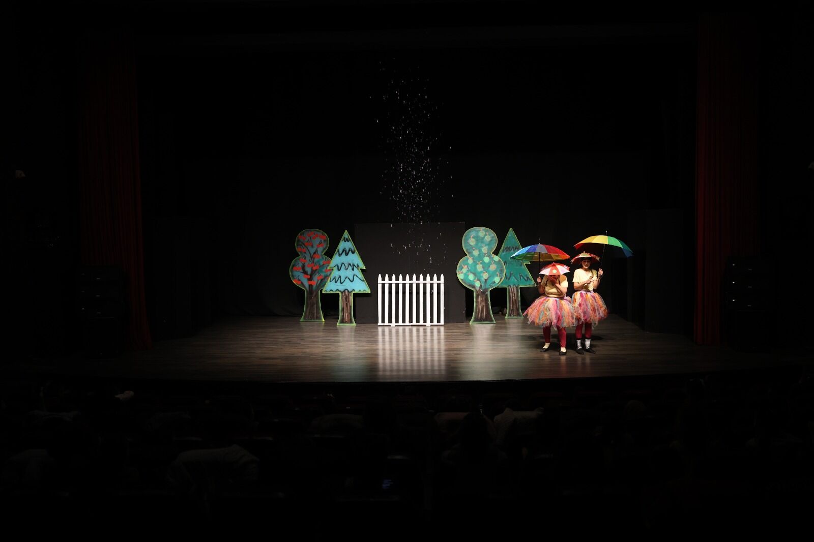 Başkan Çerçioğlu Her Yaştan Vatandaşı Dünya Tiyatro Haftası Etkinlikleri Ile Buluşturdu (6)