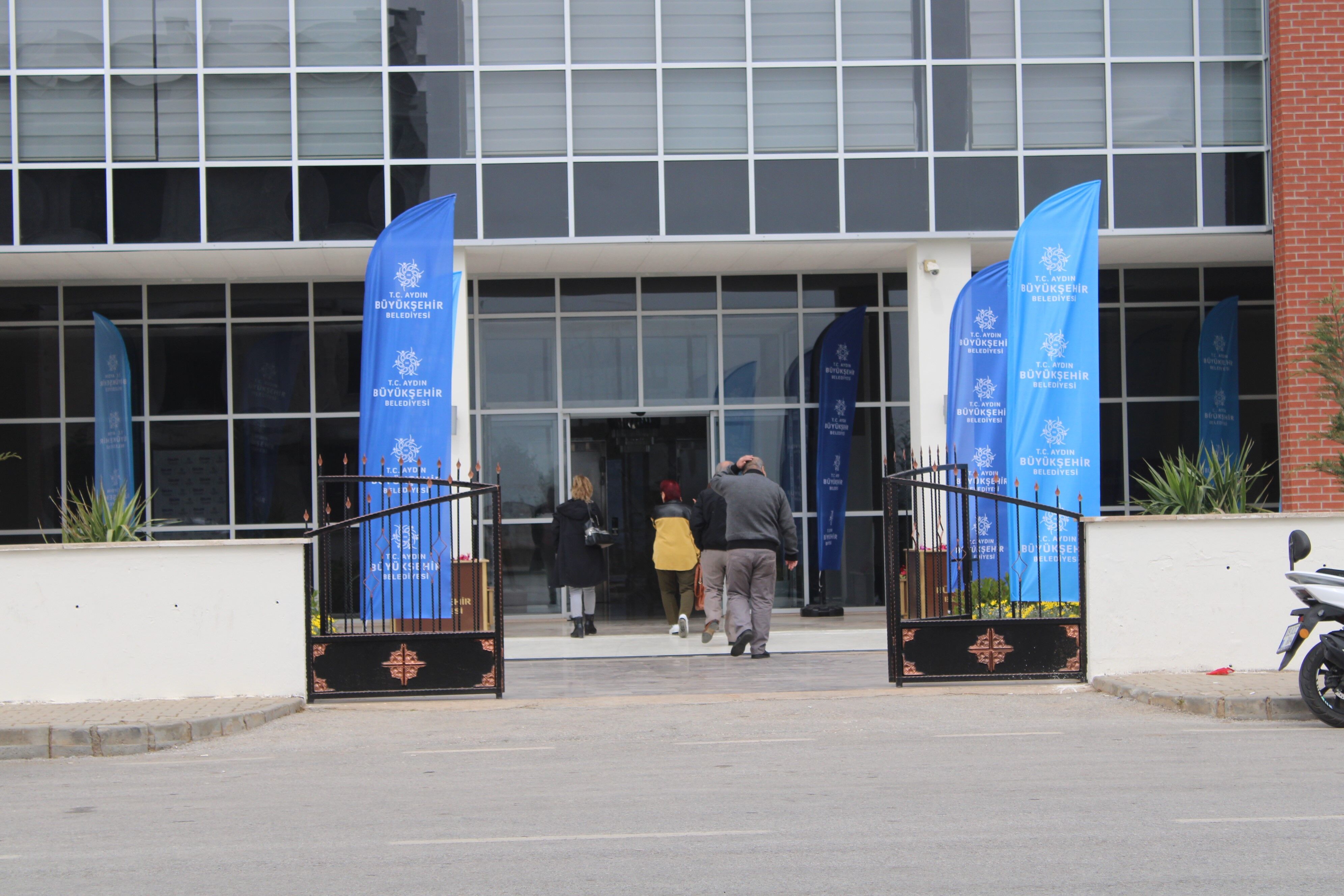 Başkan Çerçioğlu Hizmete Açtı, Iki Haftada 1500 Hasta Şifa Buldu (10)