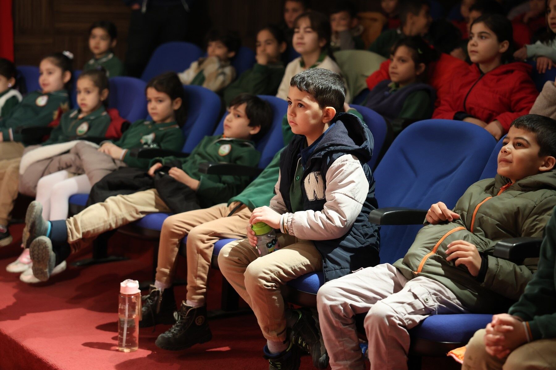 Başkan Çerçioğlu Koçarlı'da Minikleri Tiyatro Ile Buluşturdu (6)