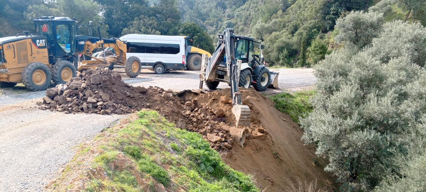 Başkan Çerçioğlu Talimat Verdi, Büyükşehir Ekiplerinin Yoğun Çalışması Sürüyor (6)