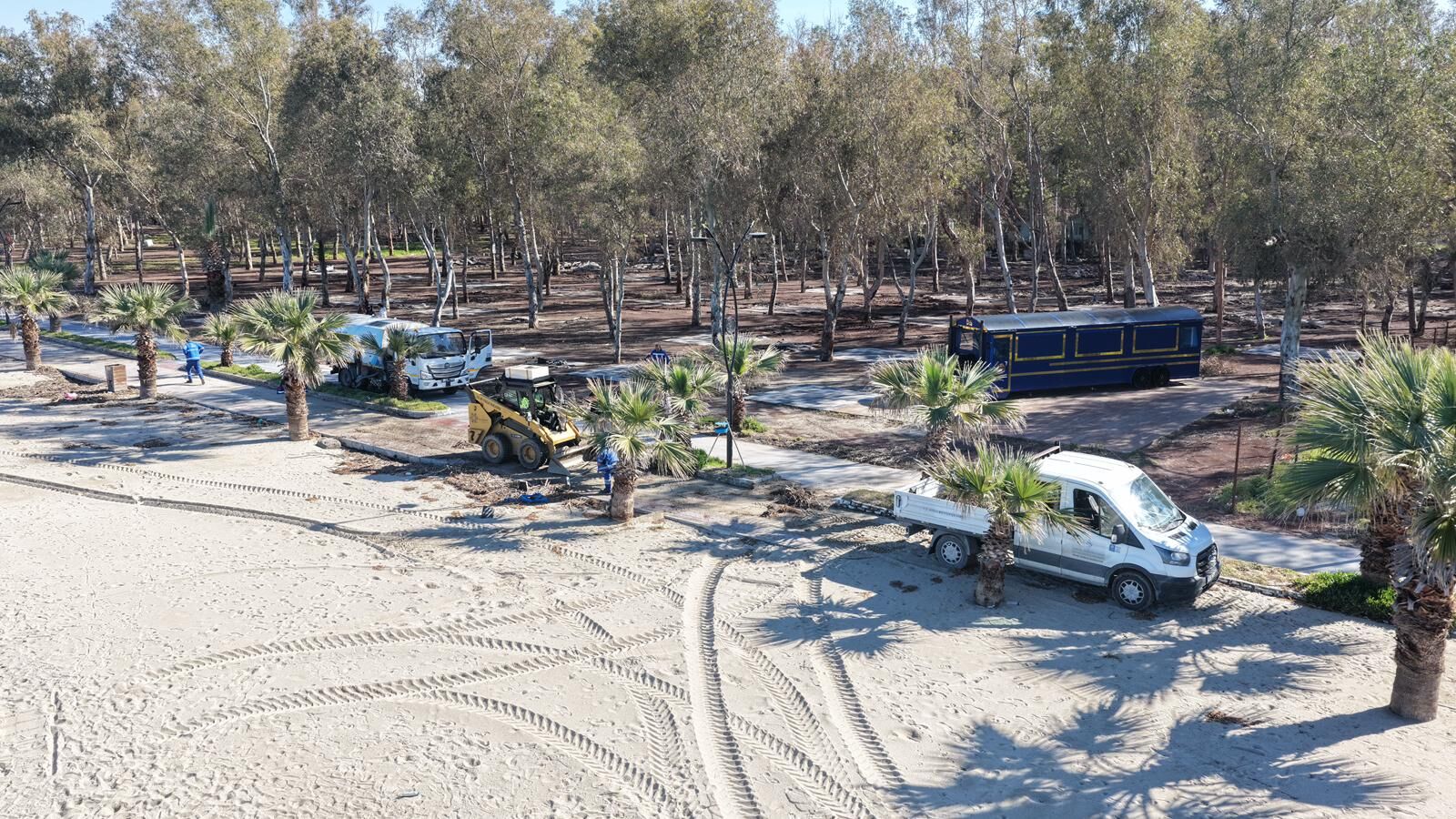 Başkan Çerçioğlu Talimat Verdi, Kuşadası Sevgi Yolu Pırıl Pırıl Oldu (9)