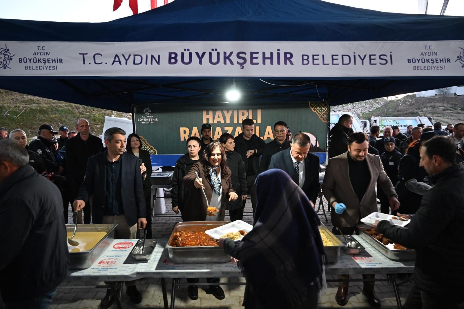 Başkan Çerçioğlu Yenipazar’da Vatandaşlarla Iftar Sofrasında Bir Araya Geldi (4)