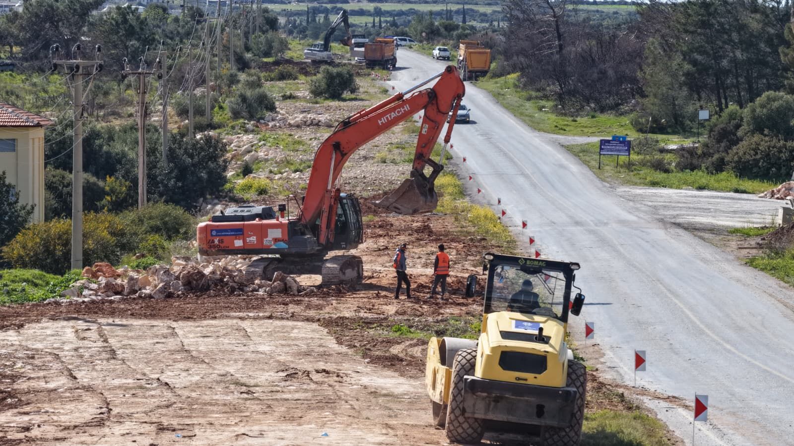 Başkan Çerçioğlu’ndan Akbük’te Yol Yenileme Çalışması (2)