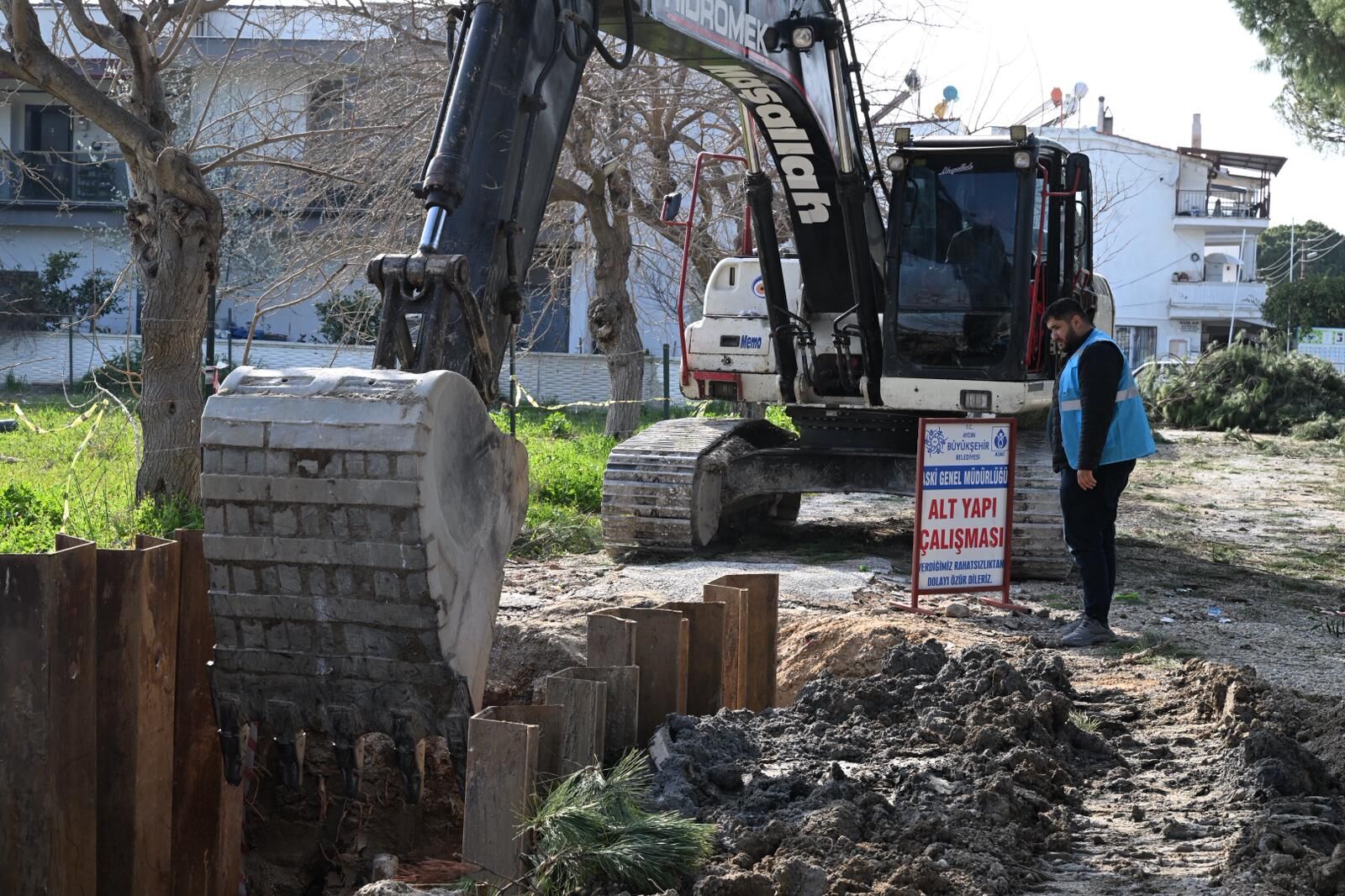 Başkan Çerçioğlu’ndan Kuşadası’na Altyapı Yatırımı (2)