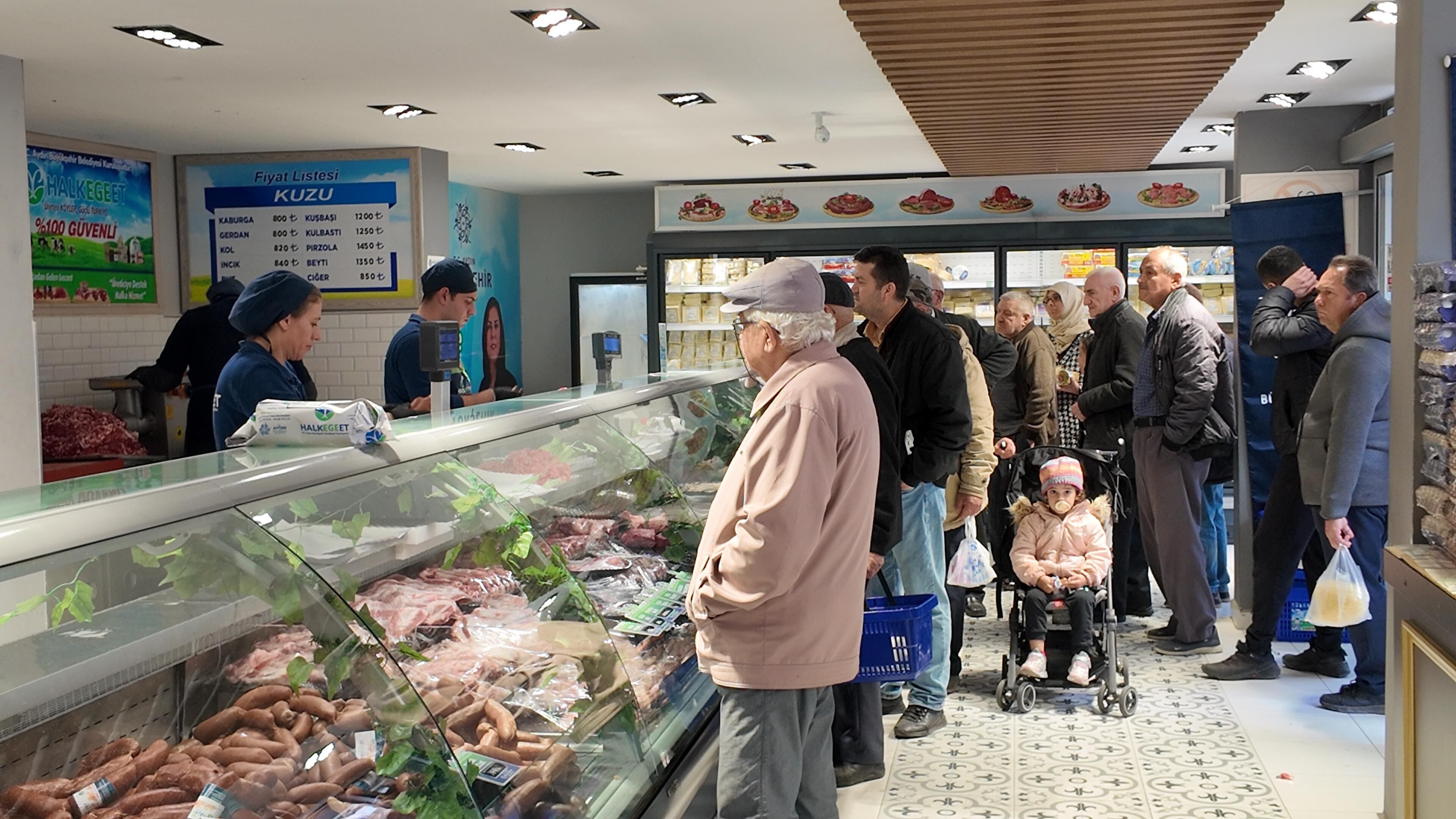 Başkan Çerçioğlu’ndan Ramazan Bayramı Öncesi Halk Ege Et Şubelerinde Indirim (12)