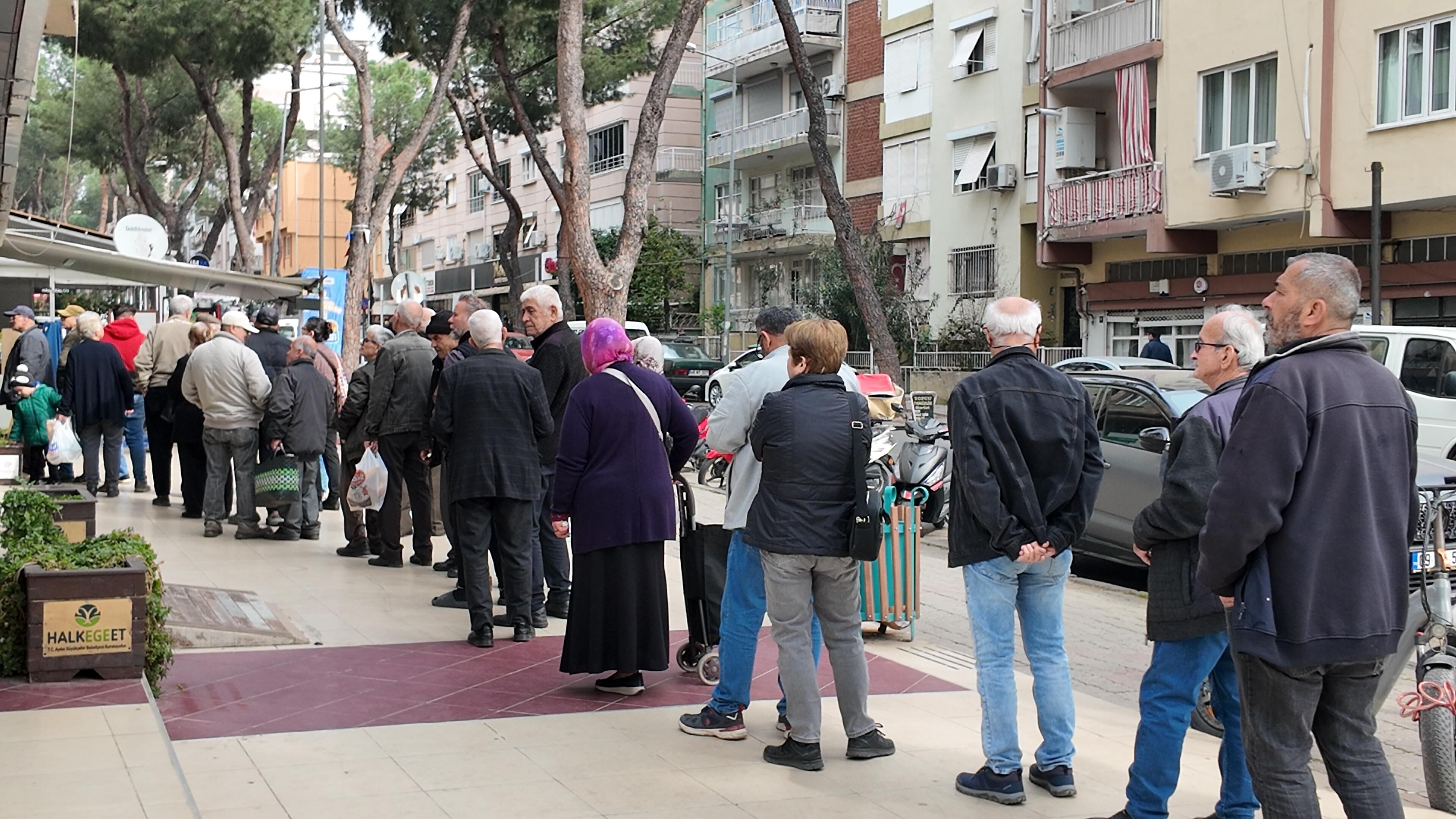 Başkan Çerçioğlu’ndan Ramazan Bayramı Öncesi Halk Ege Et Şubelerinde Indirim (15)