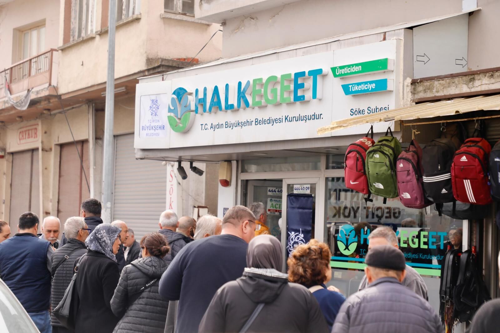Başkan Çerçioğlu’ndan Ramazan Bayramı Öncesi Halk Ege Et Şubelerinde Indirim (4)
