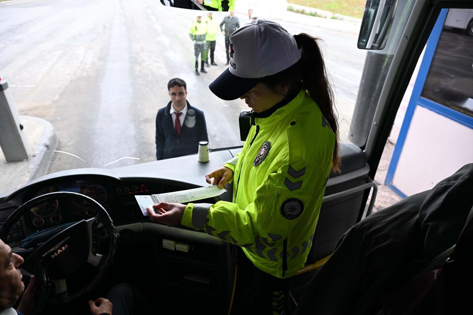 Bayram Polislere Uğramadı, Trafik Denetimleri Tam Gaz Devam Etti (3)